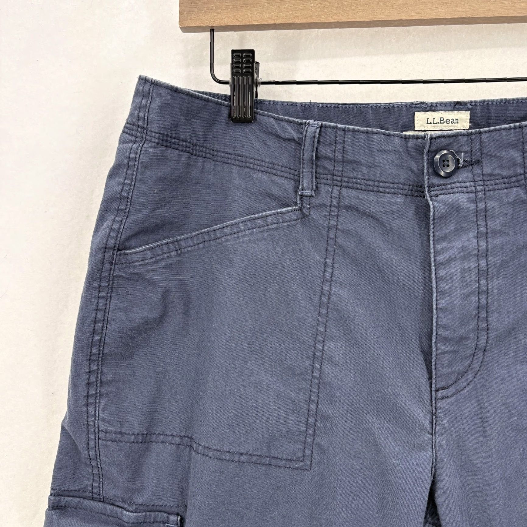 Vintage VINTAGE not applicable; generate title: L.L. Bean Favorite Fit Cargo Pants Womens 12P Blue Twill Stretch Hiking Pants Size 34" / US 12 / IT 48 - 3 Thumbnail