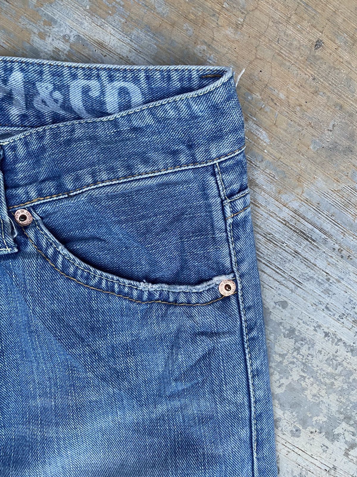 Japanese Brand Distressed Cocolulu Spellout Stone Wash Jeans Size 32" / US 10 / IT 46 - 4 Thumbnail