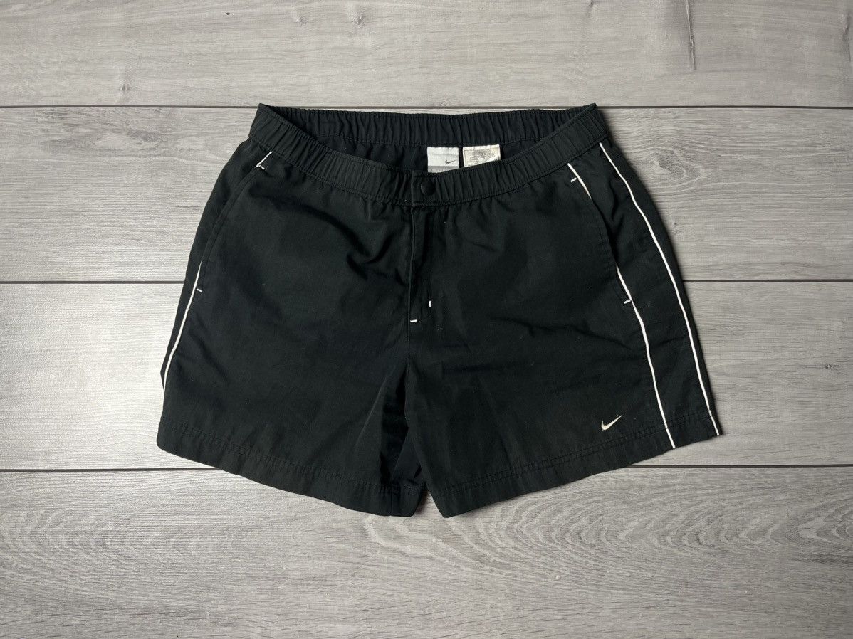 Nike Nike running shorts vintage y2k size Large Size US 34 / EU 50 - 1 Thumbnail