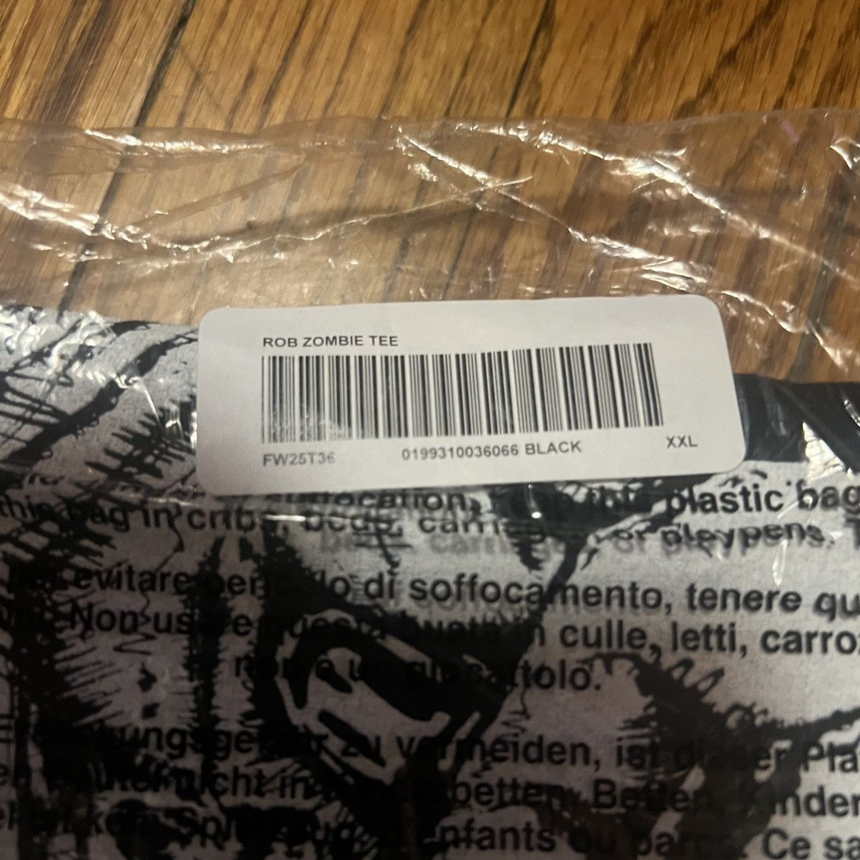 Supreme Supreme Fuckin Blowout Rob Zombie Tee Black size: XXl Size US XXL / EU 58 / 5 - 6 Thumbnail