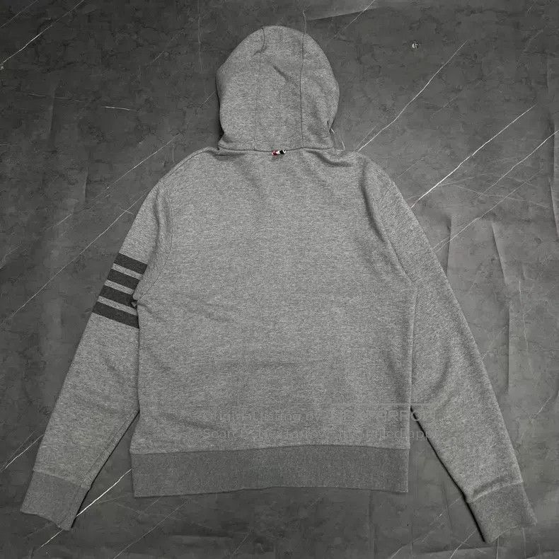 Thom Browne Thom Browne Grey Four-Stripe Hooded Zip-Up Sweatshirt Size US XL / EU 56 / 4 - 5 Thumbnail
