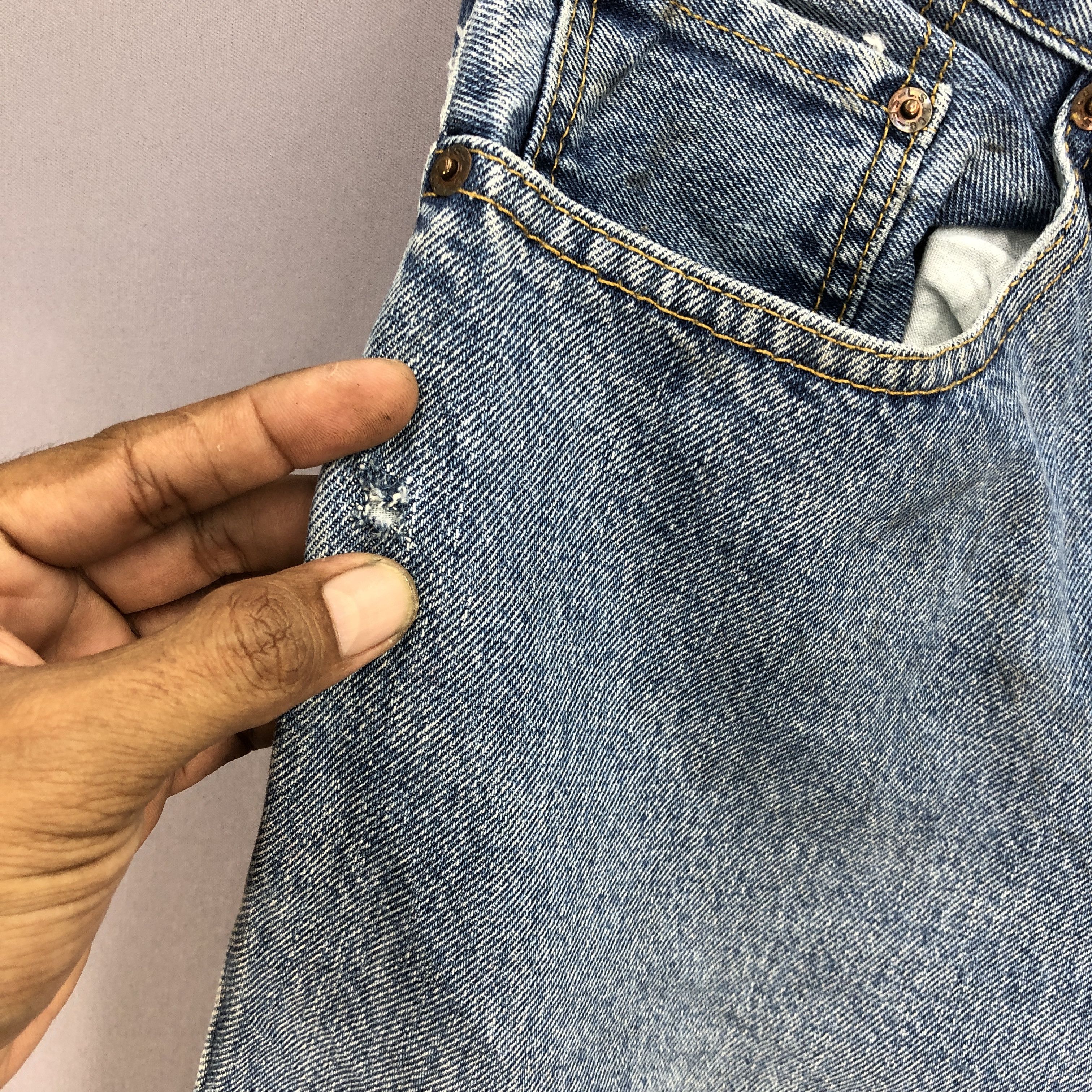 Levi's Vintage Levis Dirty Jeans Levis 550 Faded Blue Denim Size US 38 / EU 54 - 10 Thumbnail