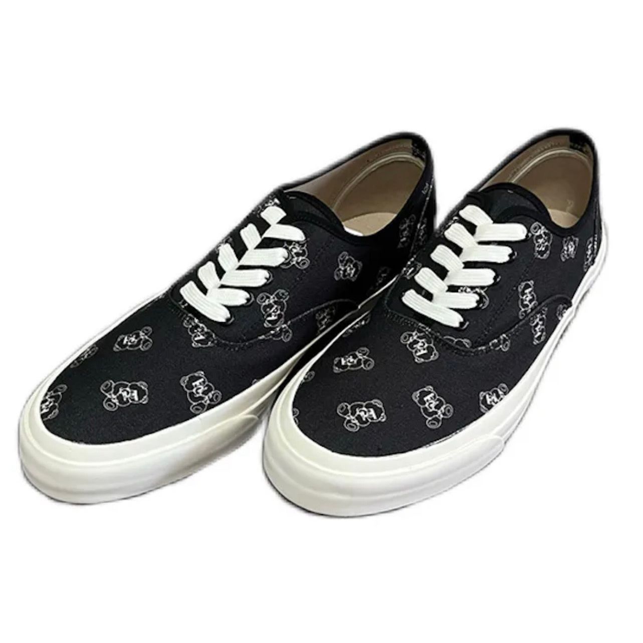 Undercover Undercover by Jun Takahashi Blindfold Bear canvas sneakers s Size US 10.5 / EU 43-44 - 3 Thumbnail