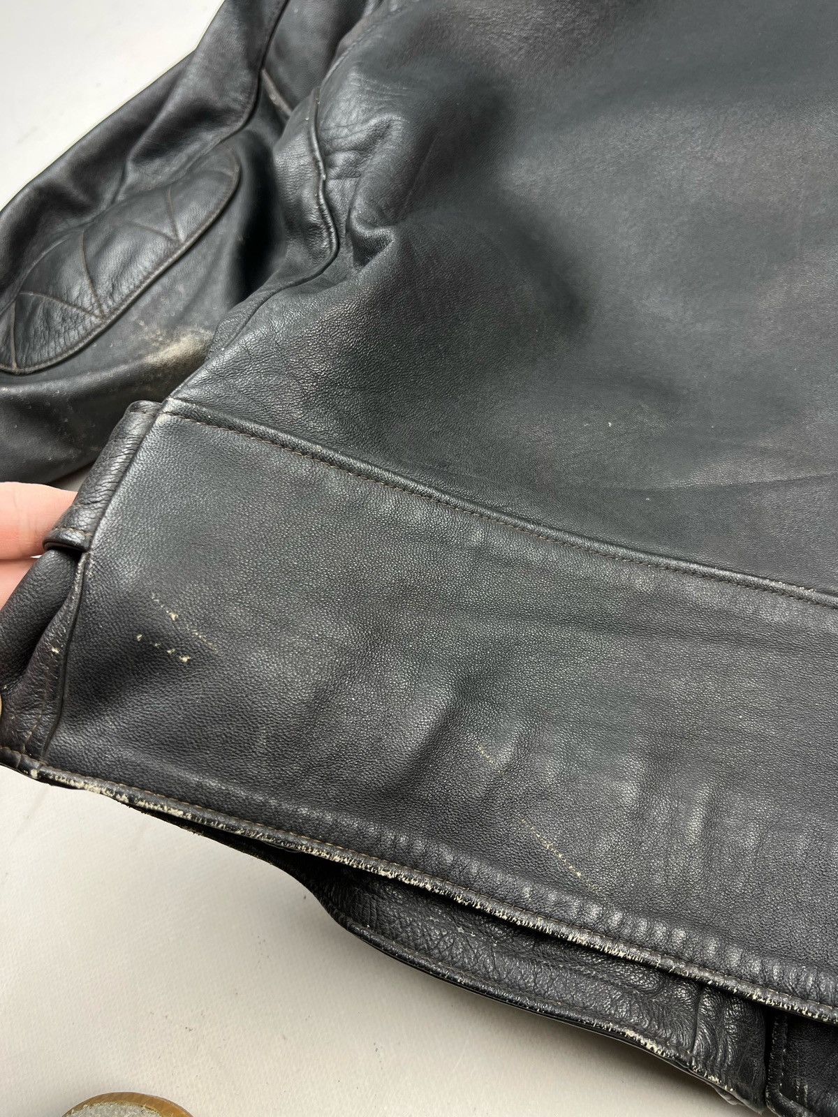 Vintage Vintage Perfecto Leather Jacket Distressed Size US XL / EU 56 / 4 - 19 Thumbnail