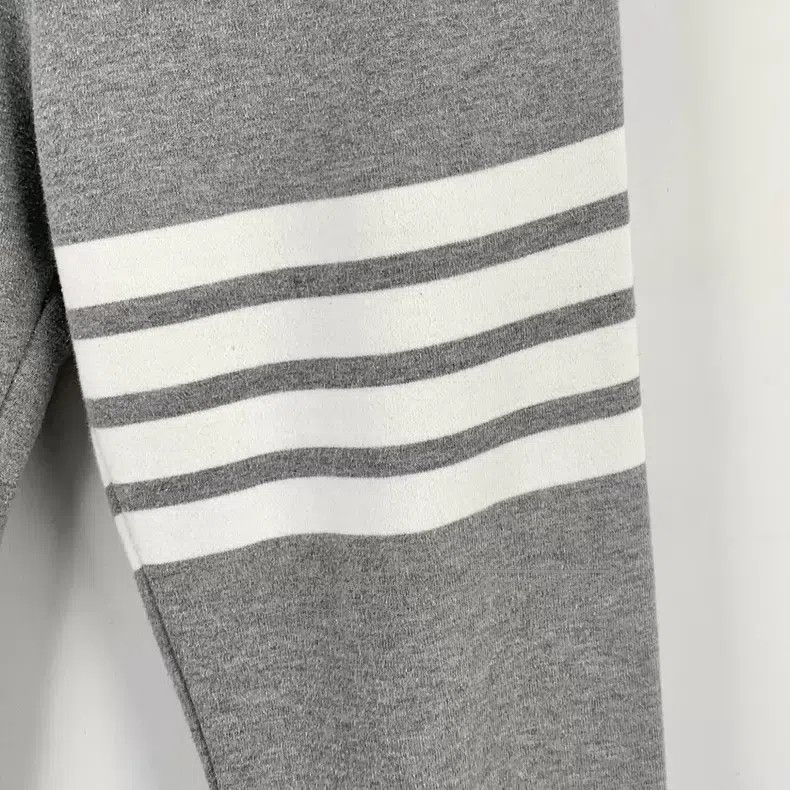 Thom Browne Thom Browne size 2 Gray classic cotton drawstring casual pa Size US 32 / EU 48 - 4 Thumbnail