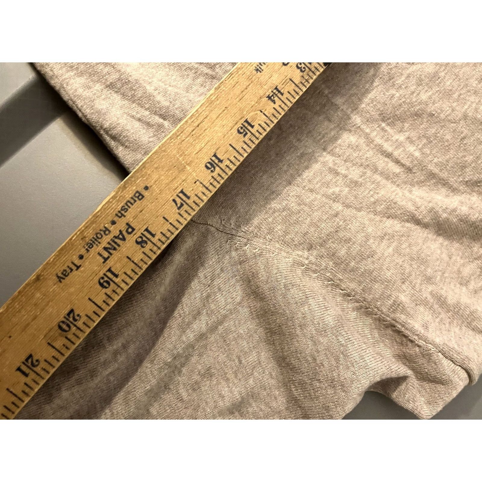 H&M H&M Turtleneck Sweater Slim Fit Small Beige Brown Long Sleeve Ribbing at Neck - Vintage Size US S / EU 44-46 / 1 - 5 Thumbnail