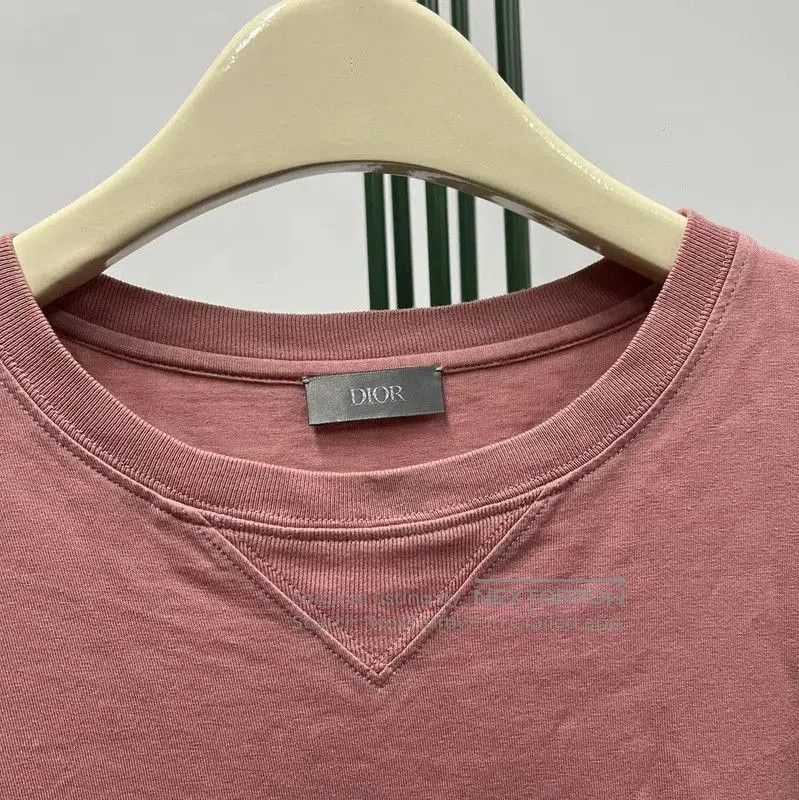 Dior Dior Men's Pink Cotton Graphic Tee . Size US M / EU 48-50 / 2 - 4 Thumbnail