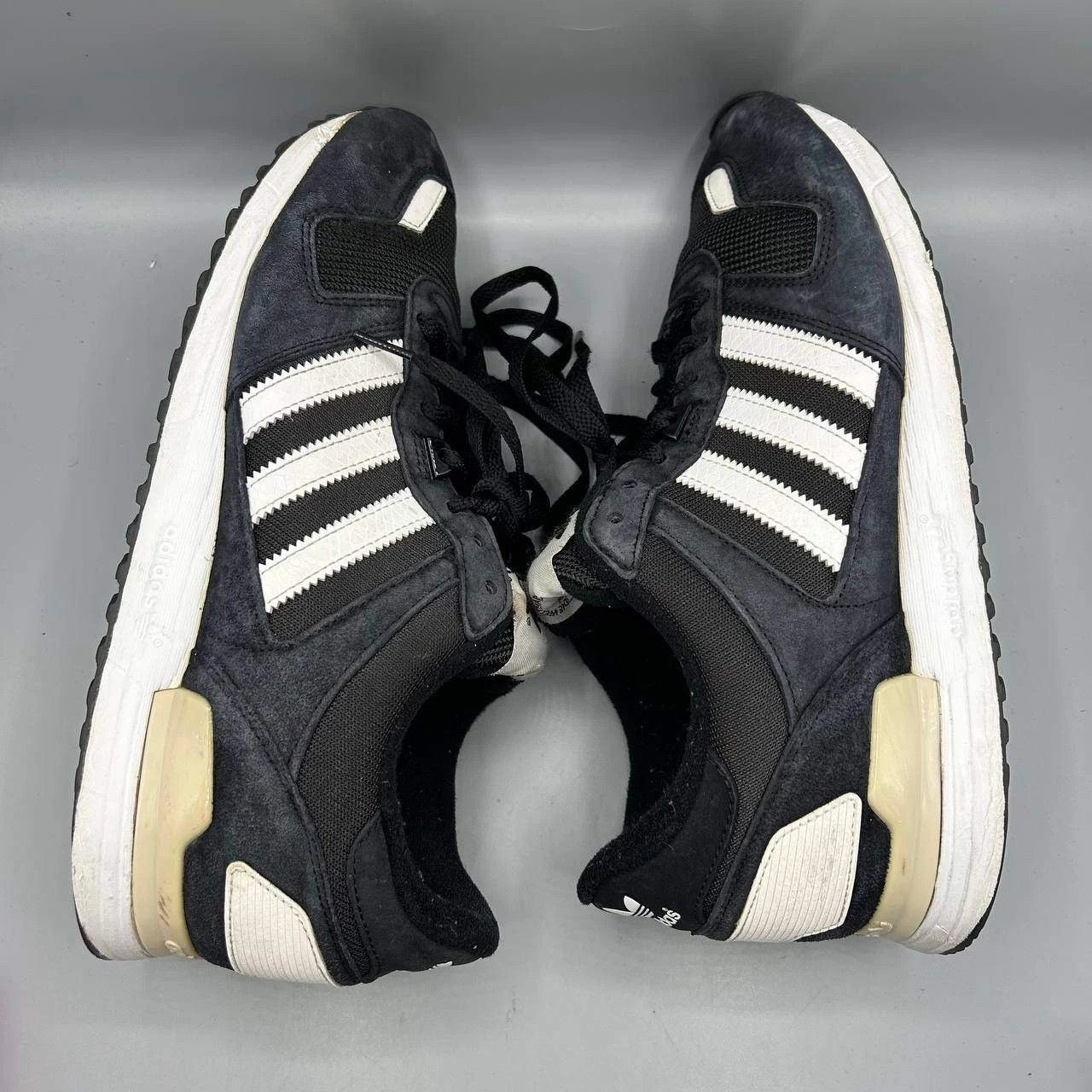 Adidas Adidas ZX 700 Sneakers Shoes Suede Mesh Running G27063 11 Size US 11 / EU 44 - 8 Thumbnail