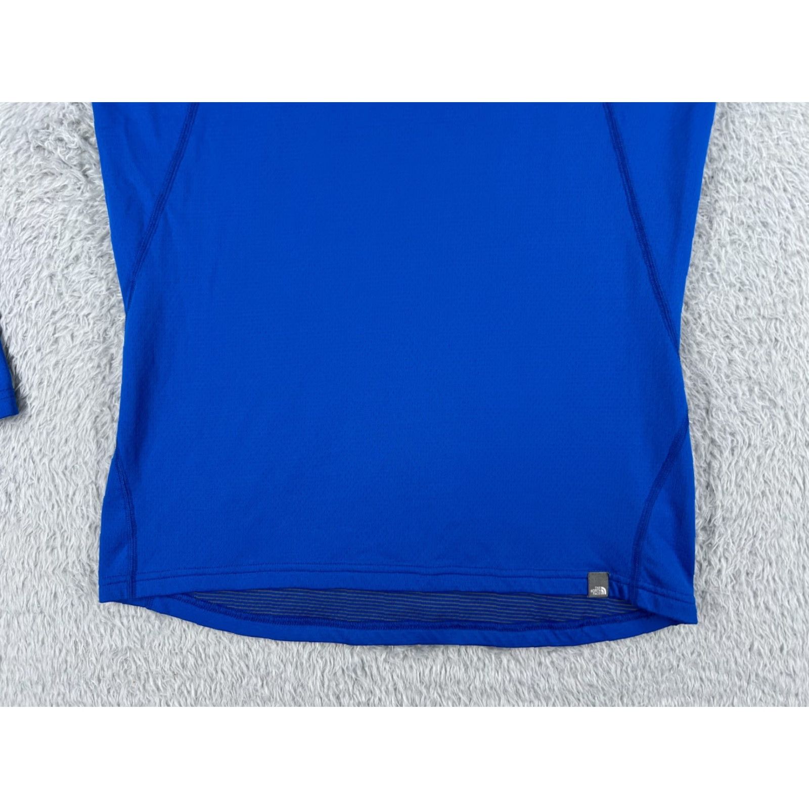 The North Face VINTAGE The North Face Shirt Men Small Blue Polyester Blend Long Sleeve Crew Neck Flash Men Size US S / EU 44-46 / 1 - 5 Thumbnail