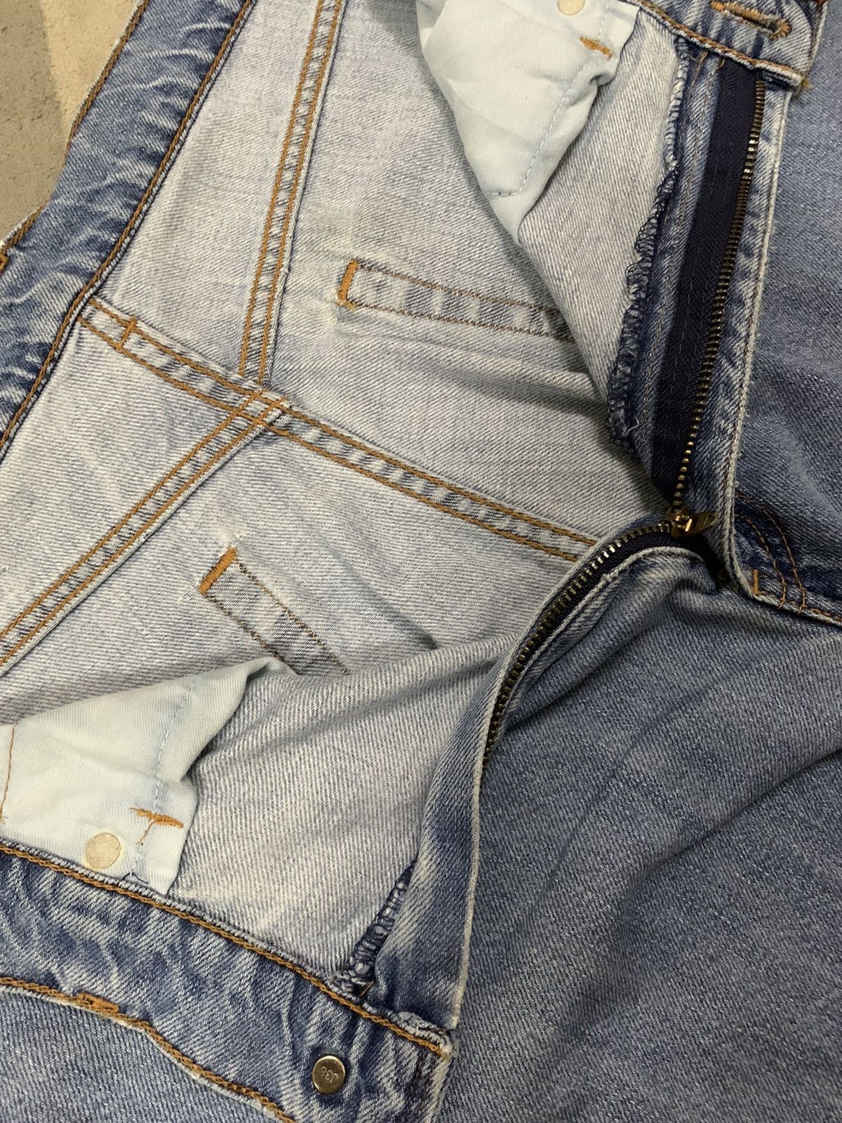 Levi's Vintage 90s Levis 529 White Tab Blue Washed Baggy Jeans Size US 33 - 18 Thumbnail