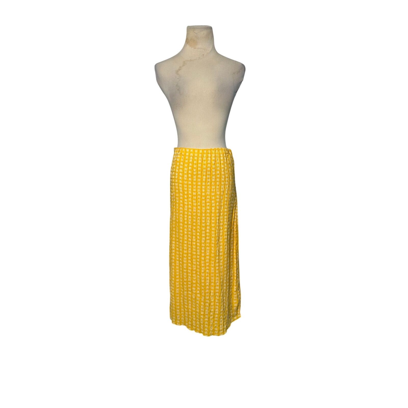 Urban Outfitters Urban Outfitters yellow butterfly midi skirt size Small Size 28" / US 6 / IT 42 - 13 Thumbnail