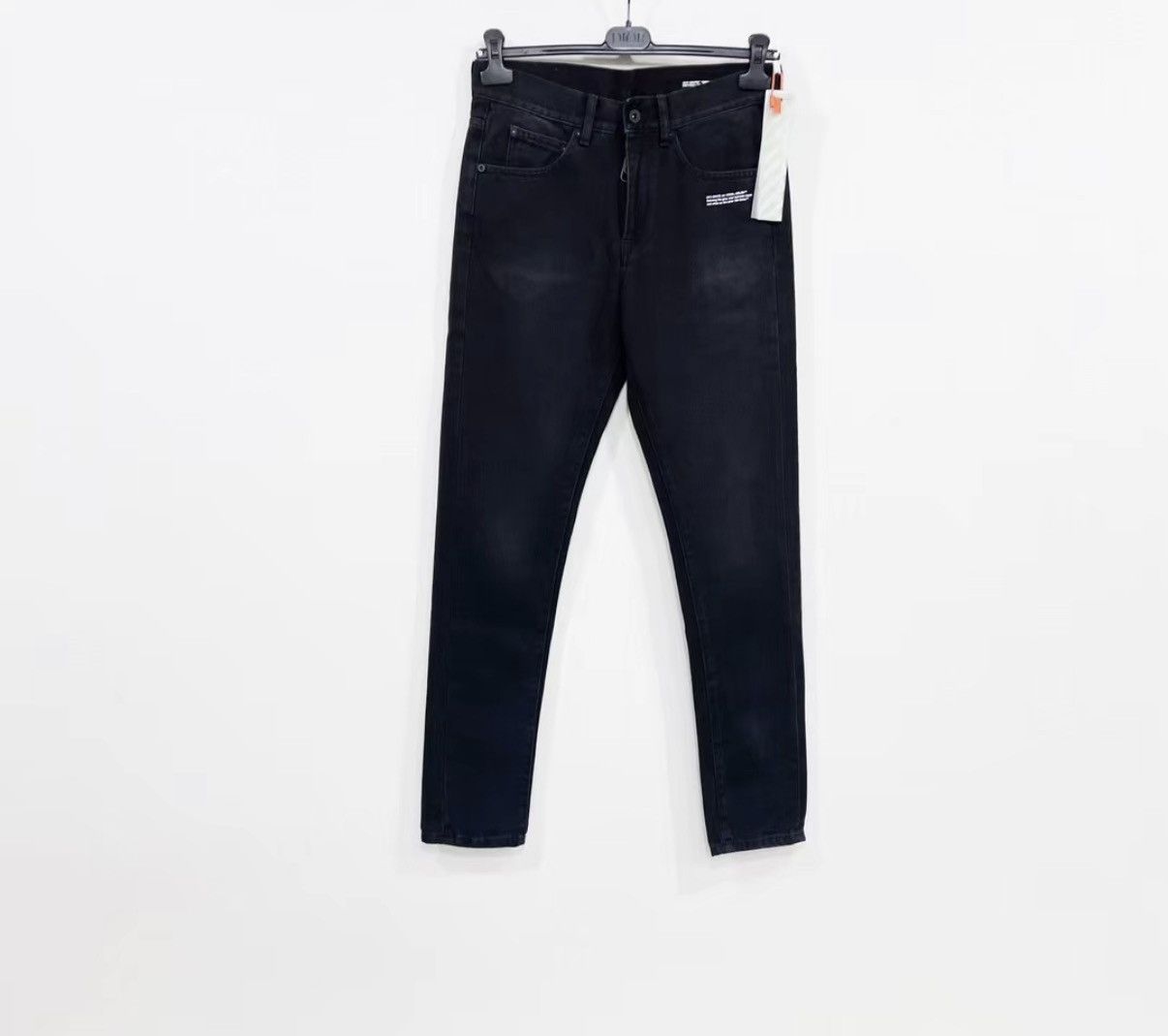 Off-White OFF-WHITE 100% Cotton Washed Jeans J30 Size US 30 / EU 46 - 1 Thumbnail