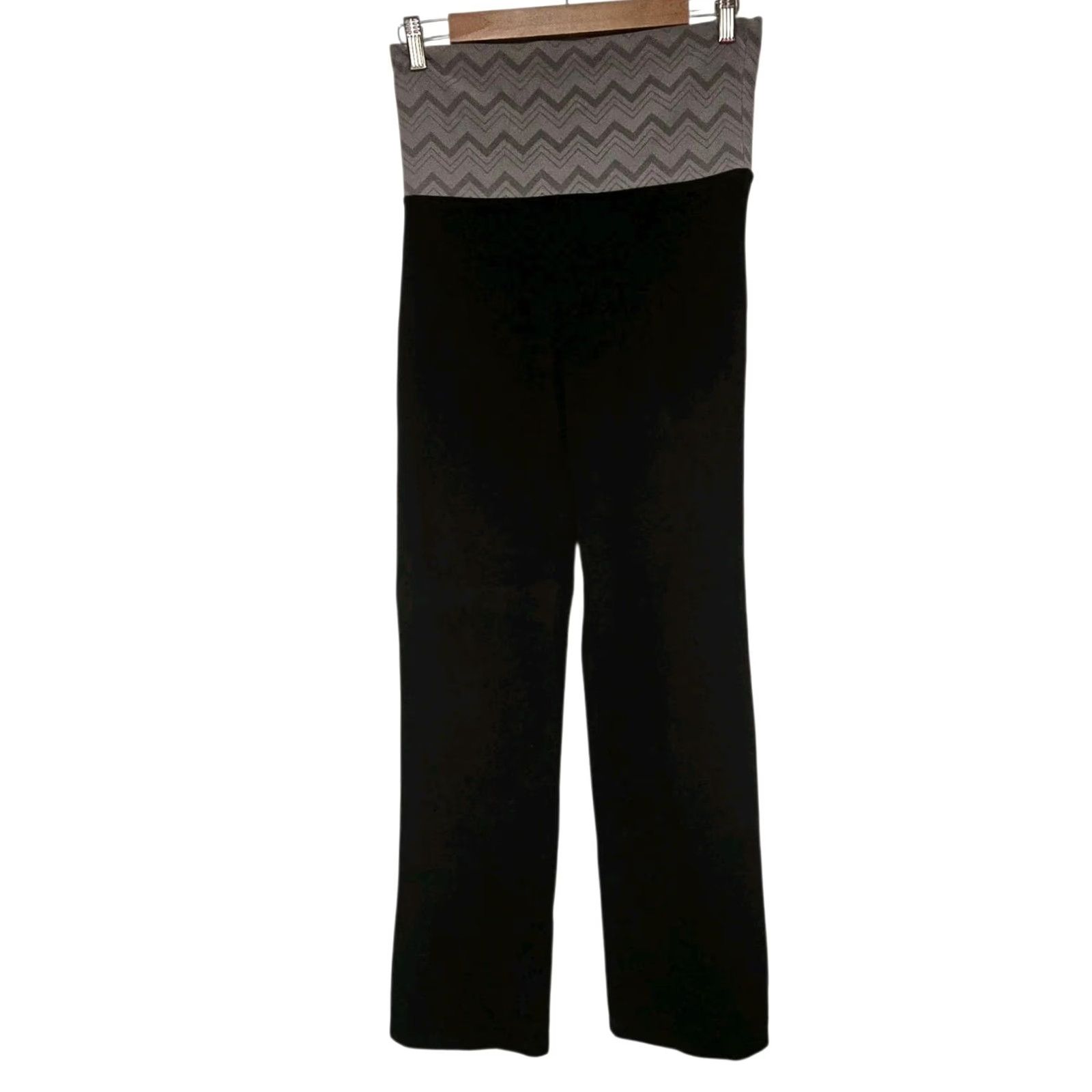 Pinko VINTAGE PINK VS Yoga Pants Chevron Foldover Size Medium Black/Pink Athletic Activewear Women's Size M Size ONE SIZE - 5 Thumbnail