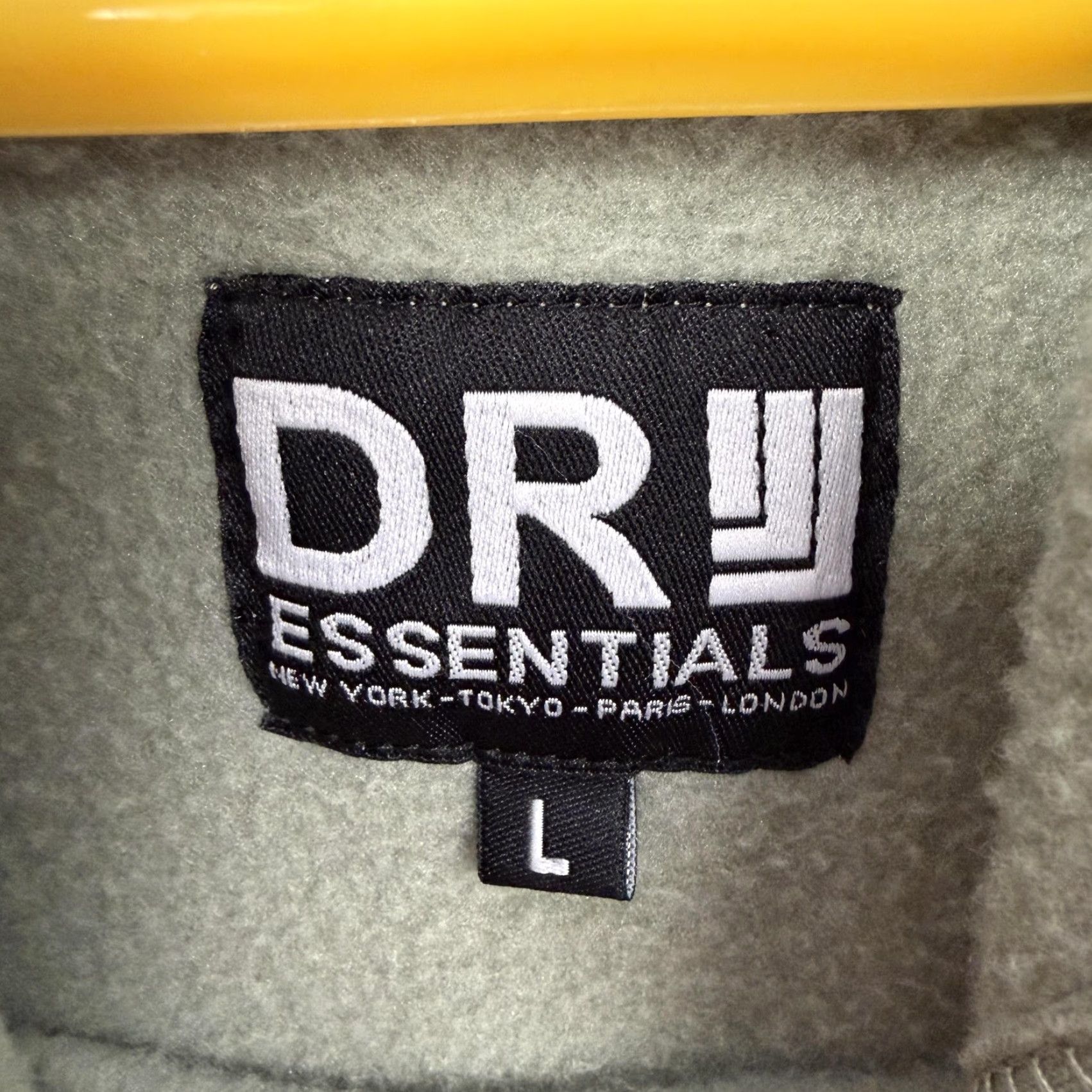 Essentials DRY Essentials Hoodie Mens Large Green Fleece Pullover Kangaroo Pocket Logo Size US L / EU 52-54 / 3 - 6 Thumbnail