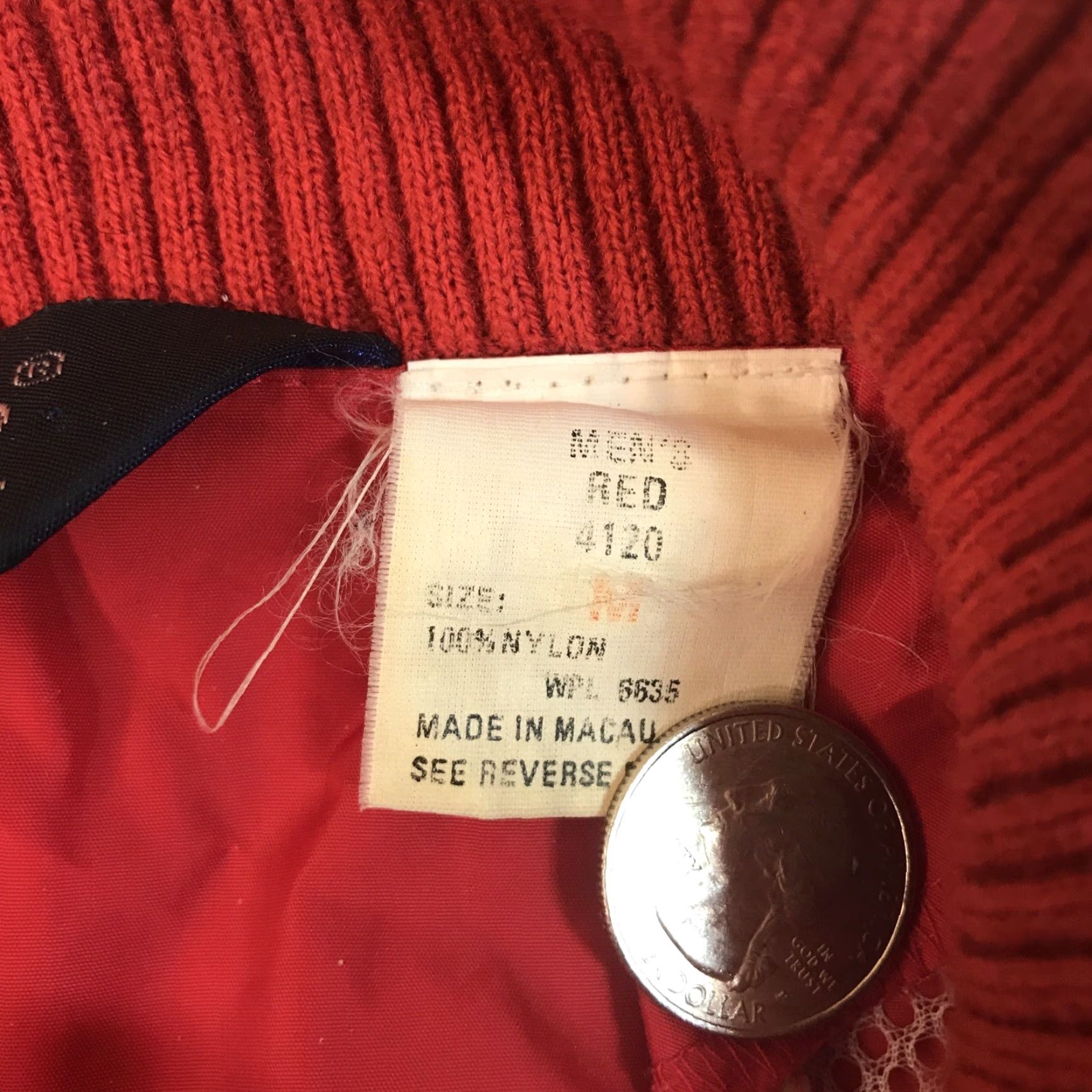 Vintage VINTAGE Woolrich Windbreaker Jacket Mens Red Full Zip Hooded Wind-Resistant Outdoor 80s 90s Casual Size M Size US M / EU 48-50 / 2 - 3 Thumbnail