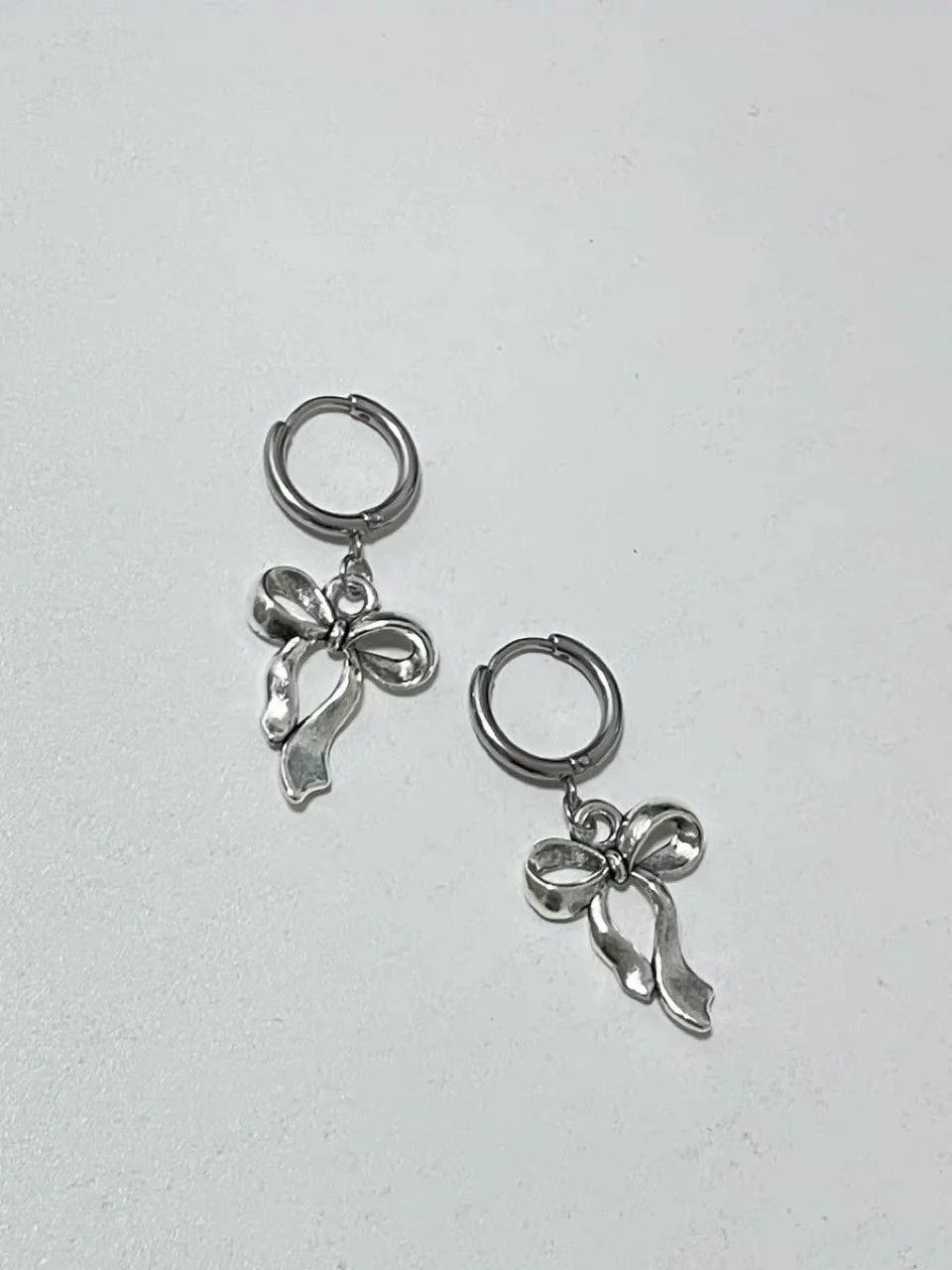 Other Vintage Bowknot Pendant Hoop Earrings Size ONE SIZE - 4 Thumbnail