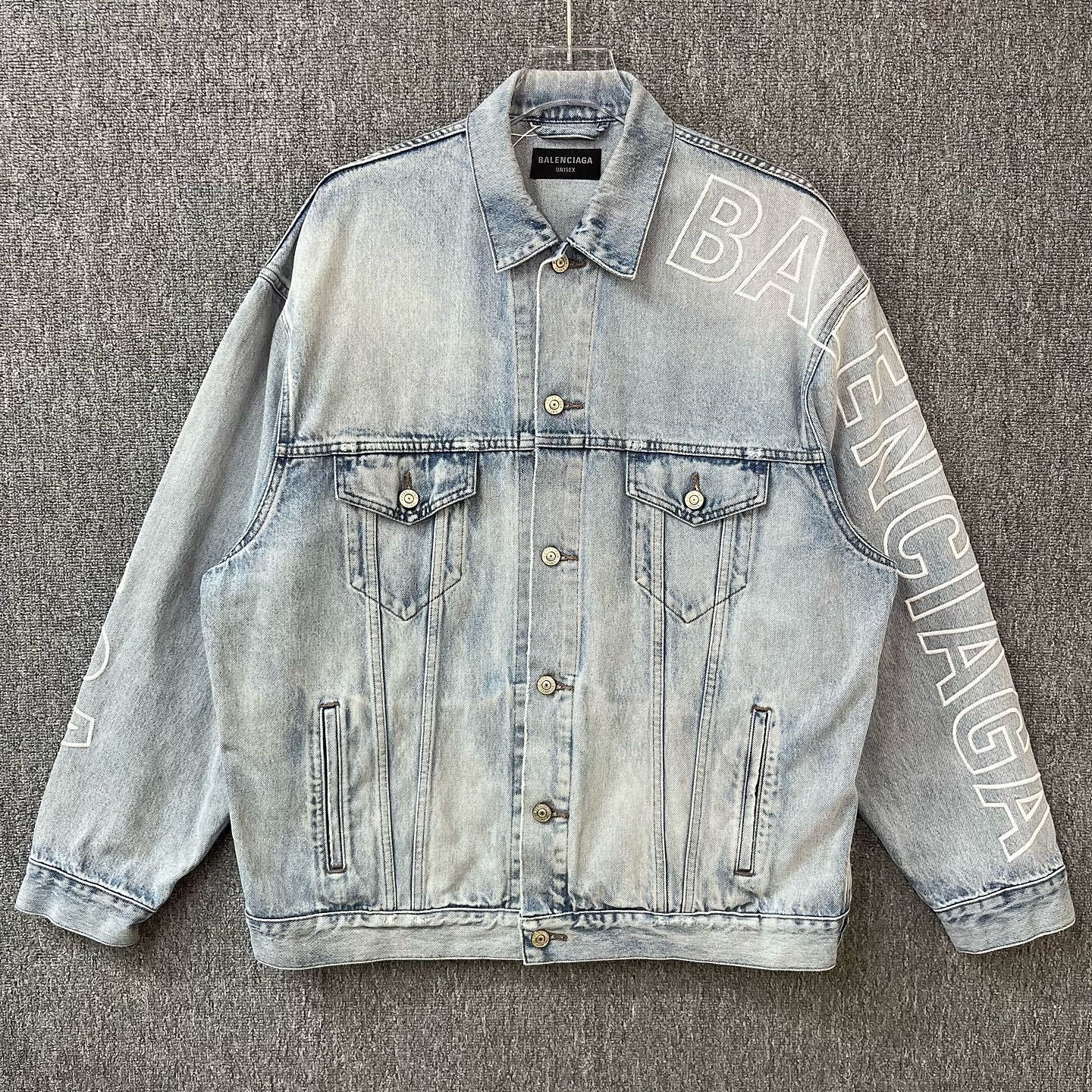 Balenciaga Balenciaga Logo Denim Jacket Size S Size US S / EU 44-46 / 1 - 1 Thumbnail