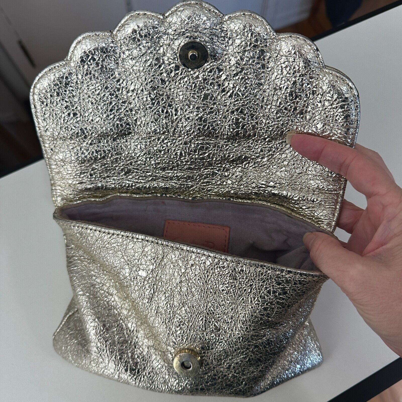 Other C.A.B. Gold-Silver Shimmer Clamshell Shoulder Bag Snap Close Size ONE SIZE - 2 Thumbnail