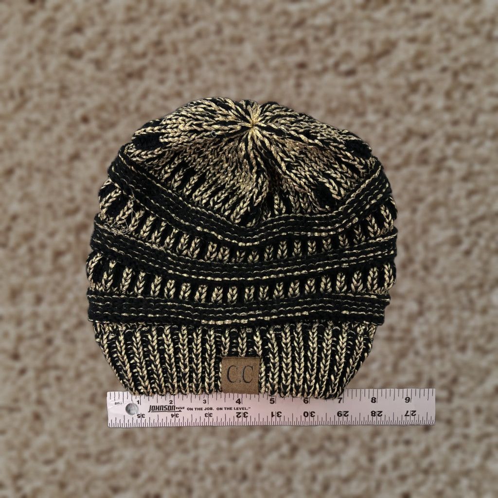 Vintage C.C Exclusive Beanie Toque Womens One Size Gray Knit Glitter Acrylic Ski Hat/Cap Beanie Womens Ski Decade? Size ONE SIZE - 1 Thumbnail