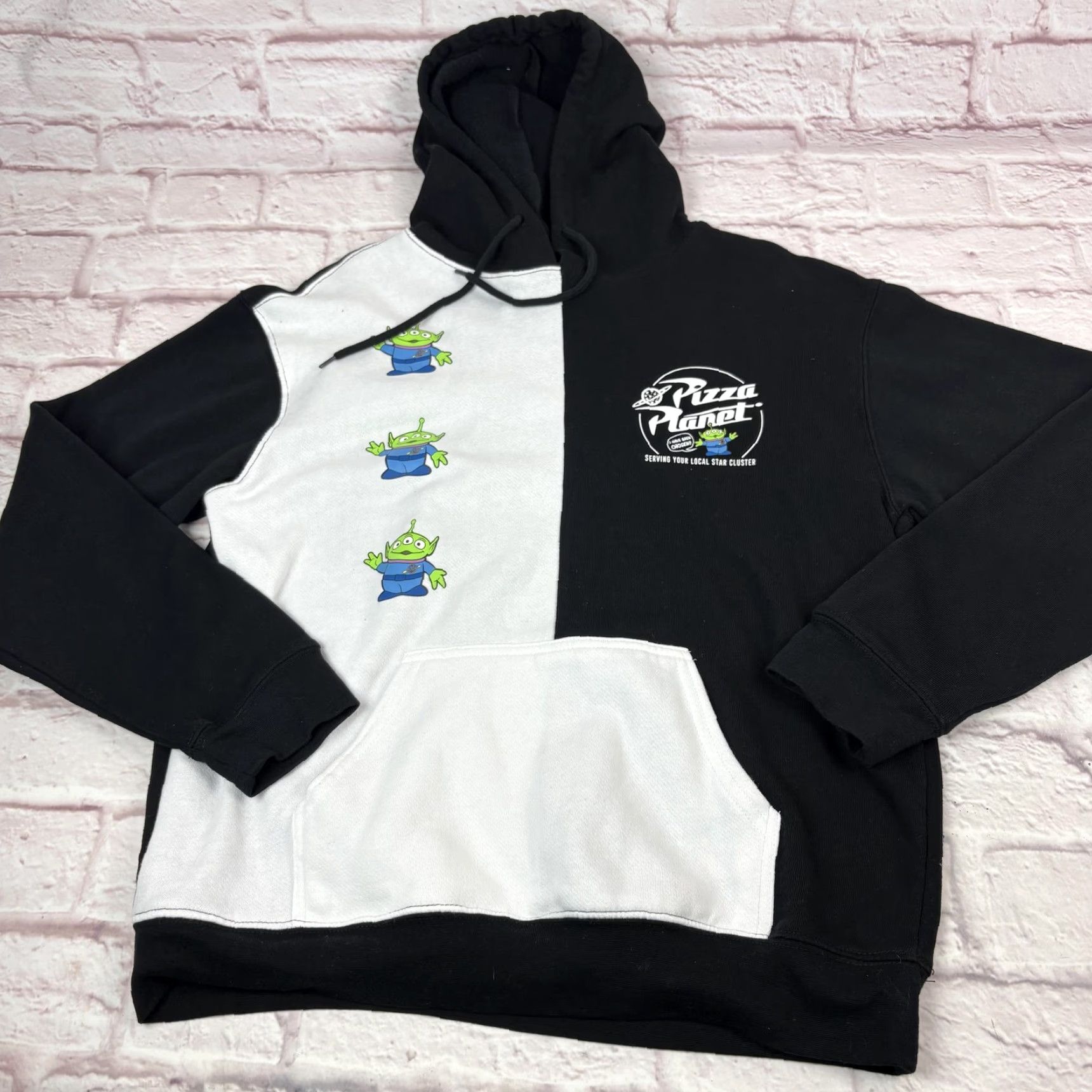 Disney Disney Hoodie Mens Medium Black Alien Pullover Fleece Toy Story Pizza Planet Graphic Print Kangaroo Pocket Crew Neck Drawstring Hooded Relaxed Size US M / EU 48-50 / 2 - 2 Thumbnail