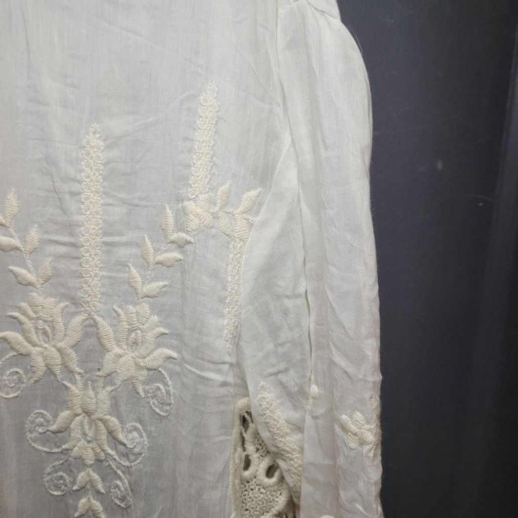 Dolce Vita Dolce Vita, dress, embroidered, off white, Small, EUC Size XS / US 0-2 / IT 36-38 - 4 Thumbnail