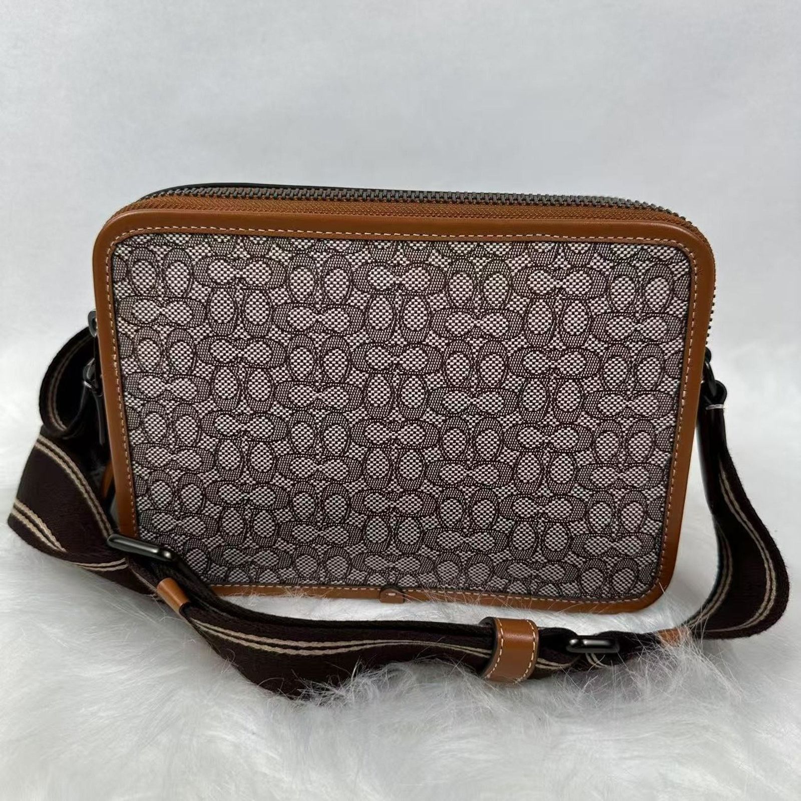 Coach Men's Charter Crossbody 24 Micro Signature Jacquard