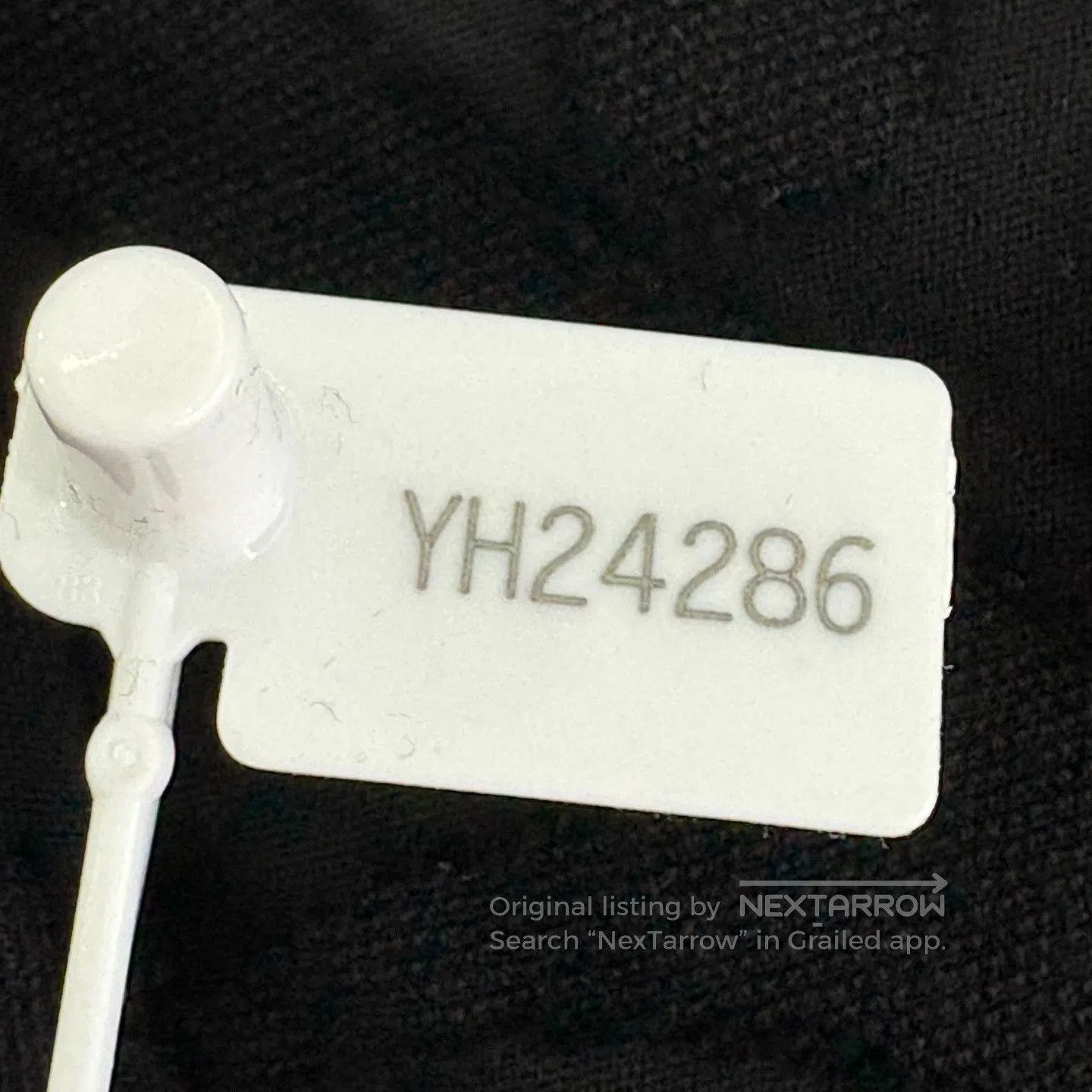 Dior Dior 26 New Full-Relief Embroidered Logo Plain Knit Short Size US S / EU 44-46 / 1 - 8 Thumbnail