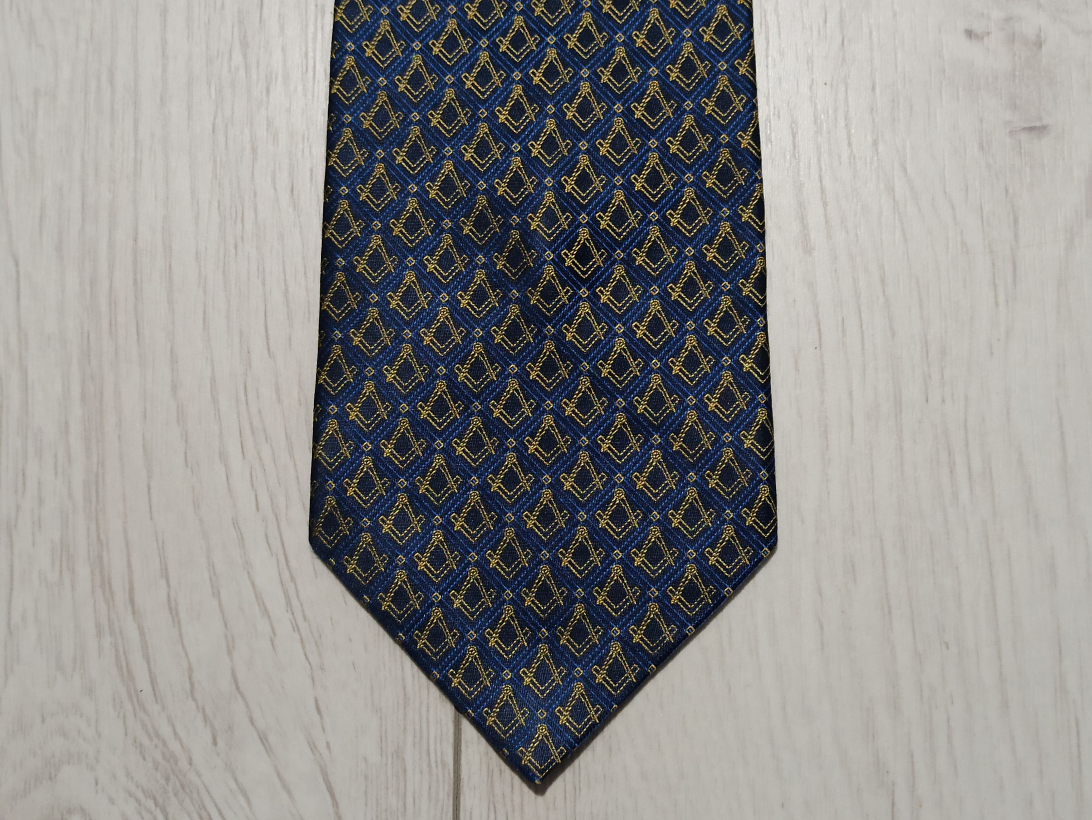 Designer × Mason's Toye Kenning Spencer Silk Masonic Tie Grand Lodge Necktie Size ONE SIZE - 2 Thumbnail