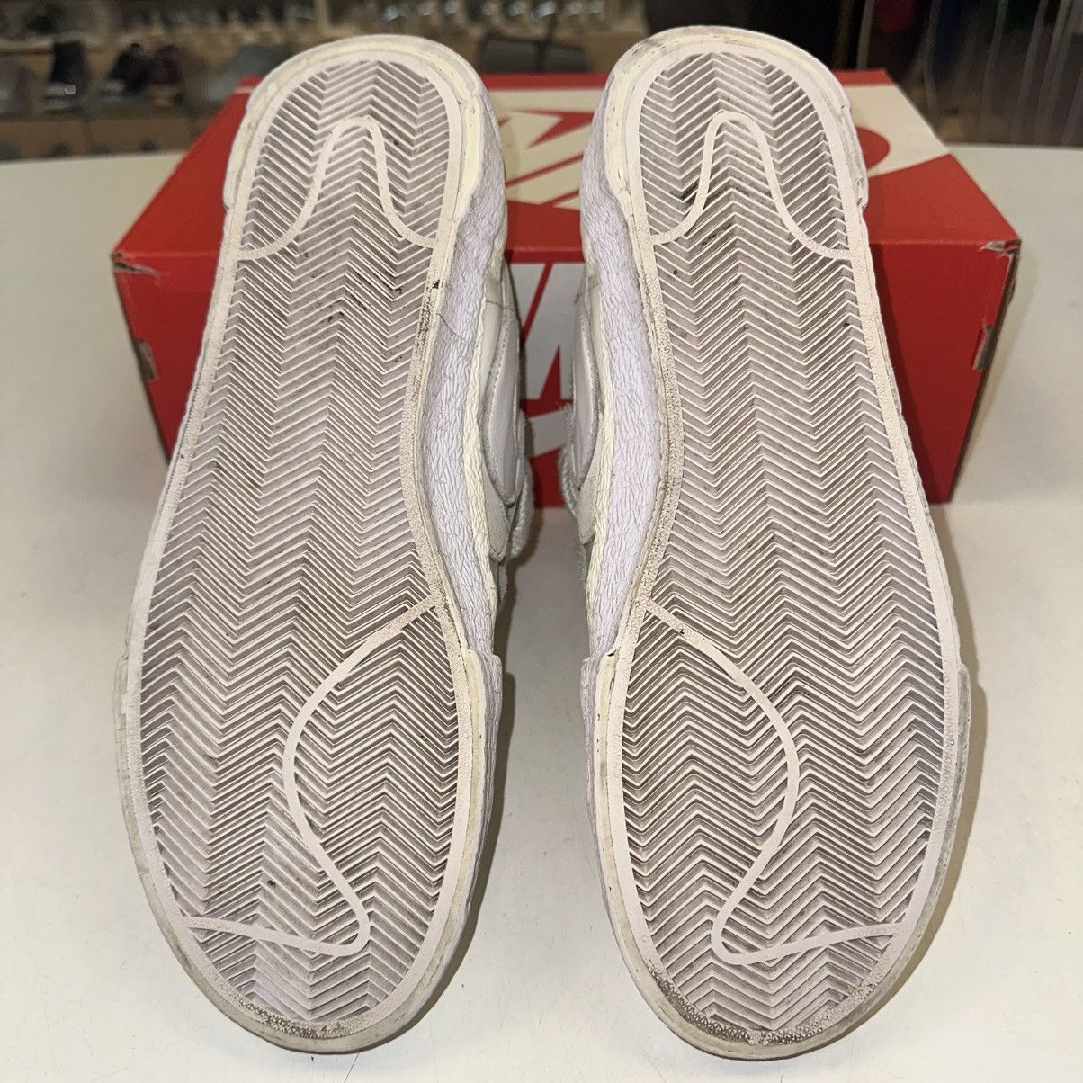 Nike × Sacai Size 10 - Nike sacai x Blazer Low White Patent Size US 10 / EU 43 - 5 Thumbnail