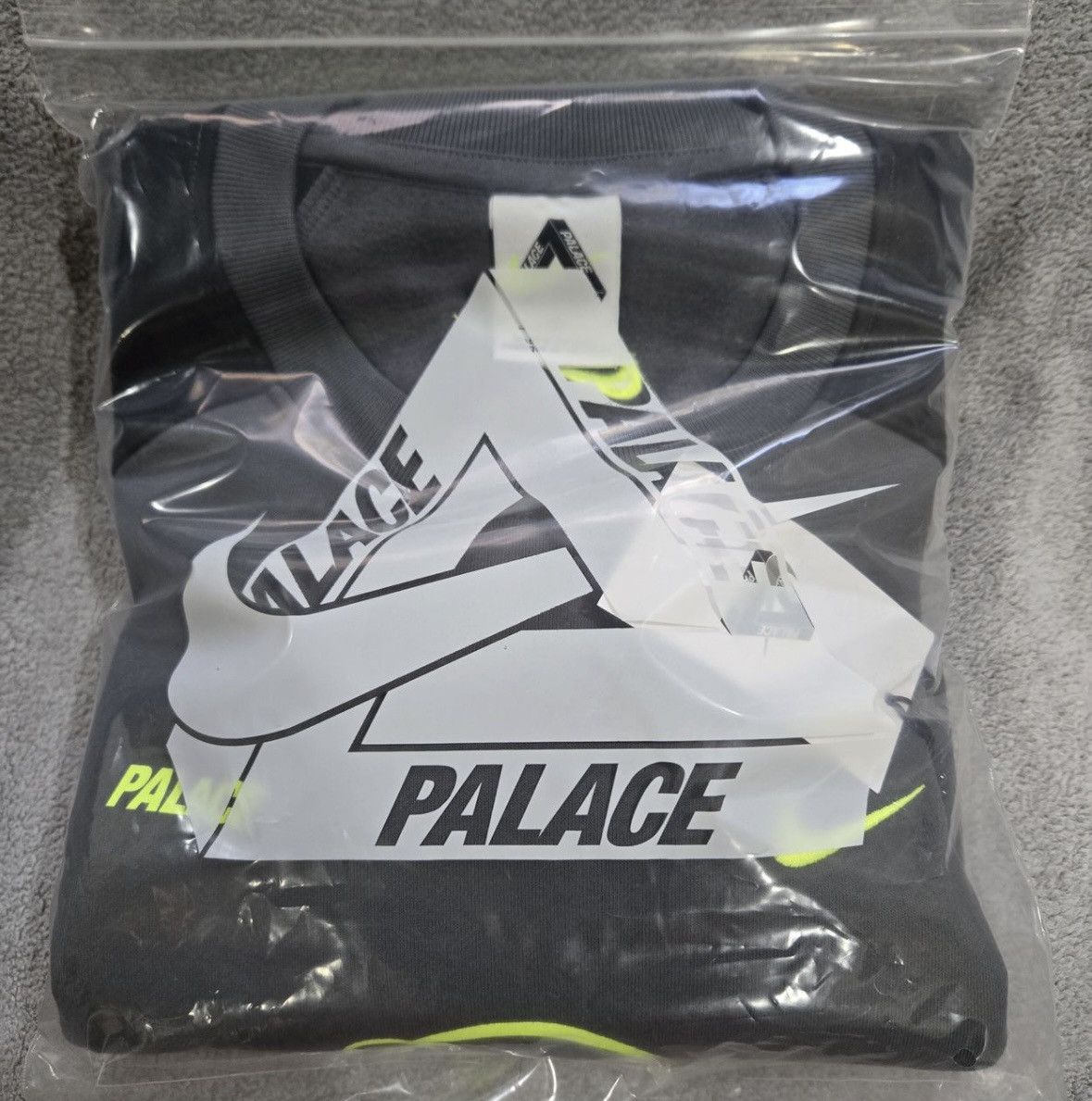 Palace Palace x Nike Total P90 Crew Size US XL / EU 56 / 4 - 6 Thumbnail