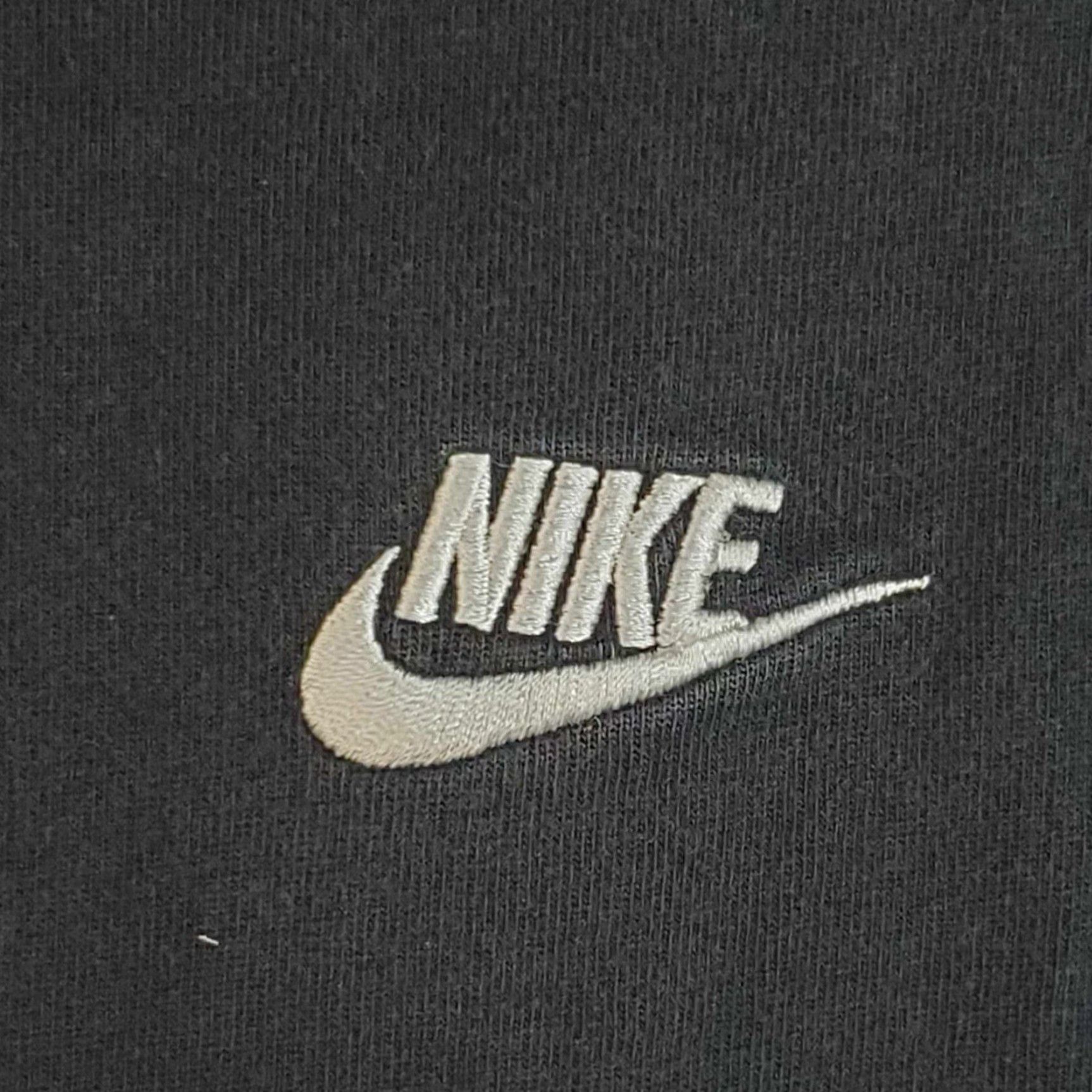 Nike Nike Hoodie Mens Light Weight Long Sleeved Shirt Medium M Black Pullover Hooded Breathable Lightweight Activewear Sportswear Shirt Mens M Black Nike Size US M / EU 48-50 / 2 - 2 Thumbnail