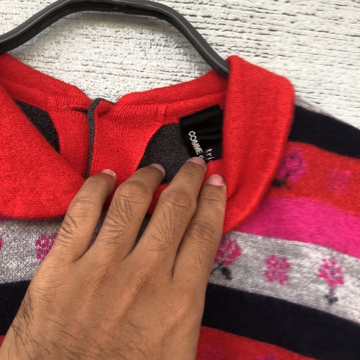 Tricot Comme des Garcons Tricot Comme Des Garcons Reverse Floral Cardigan Wool AD2018 Size S / US 4 / IT 40 - 2 Thumbnail