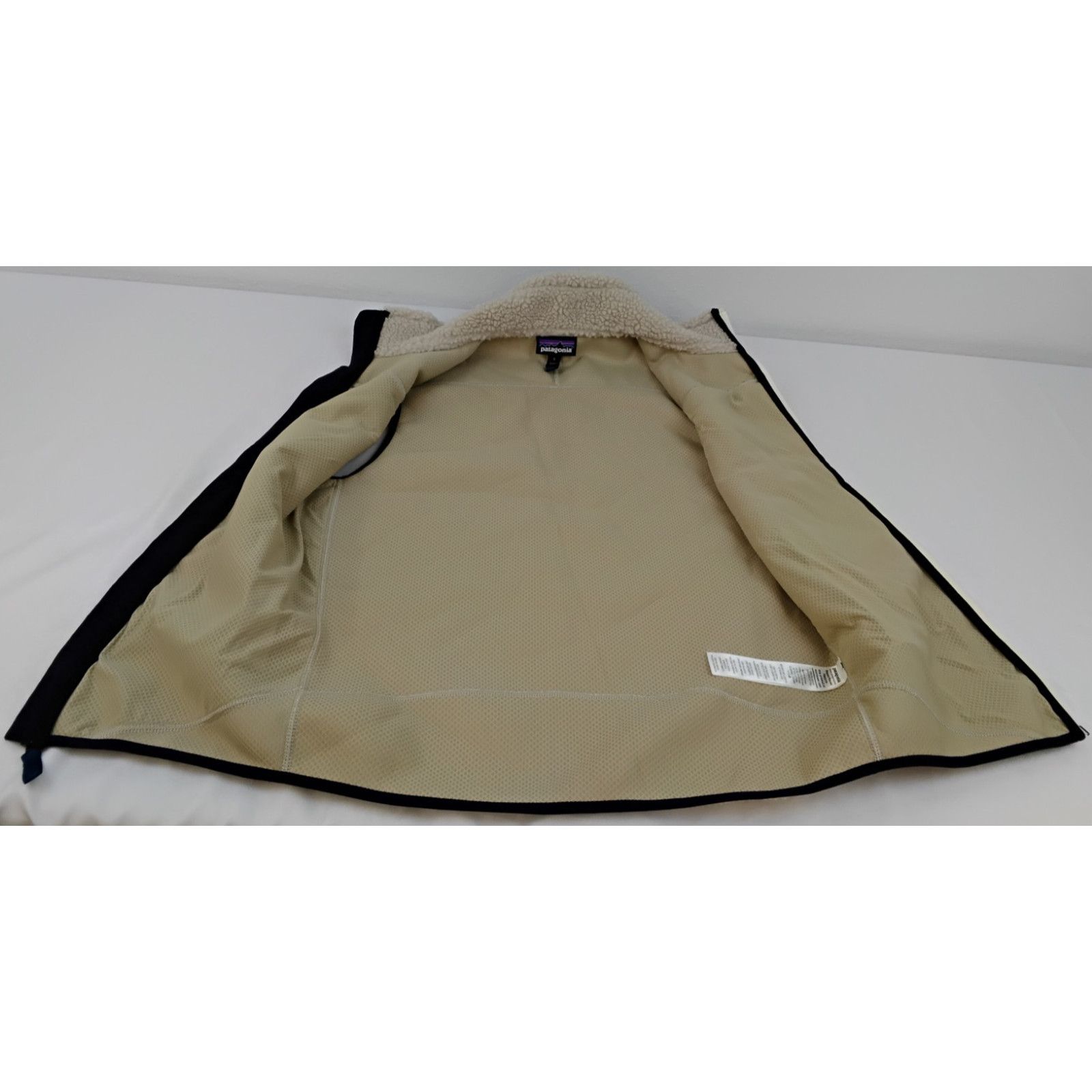 Patagonia Patagonia Deep Pile Vest Men's S Oatmeal/Blue Full Zip Size US S / EU 44-46 / 1 - 8 Thumbnail