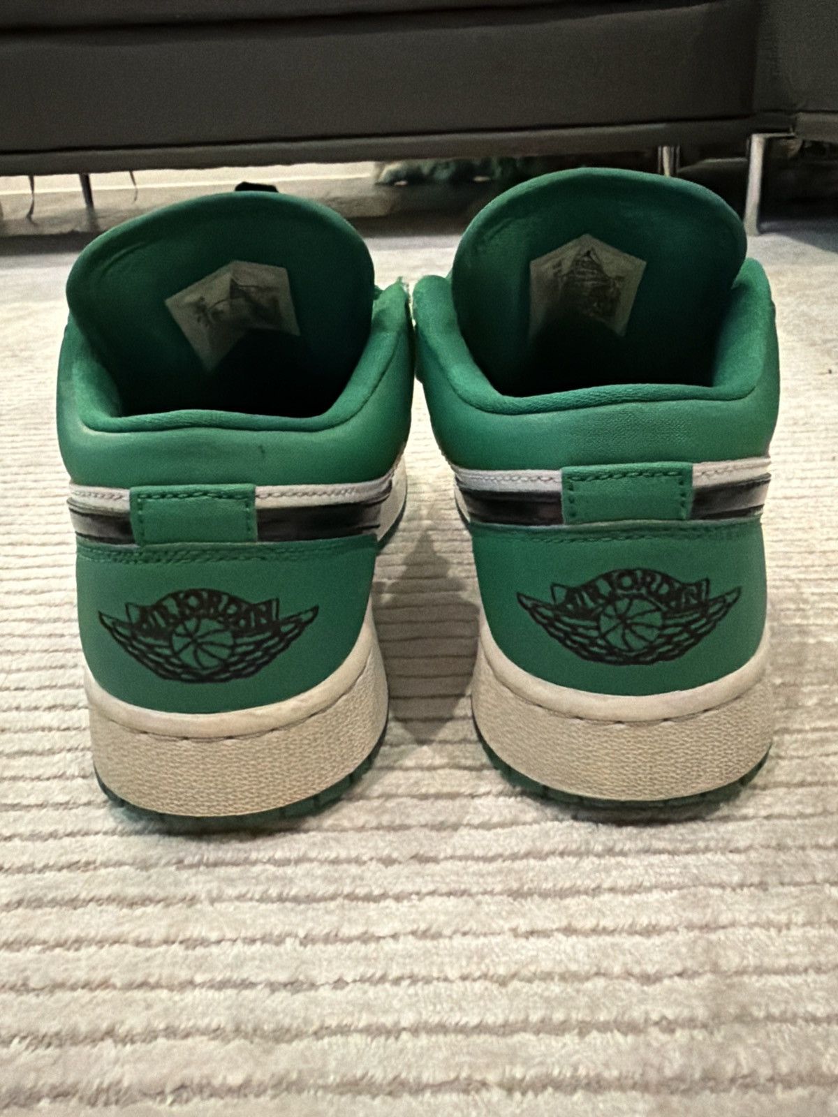 Jordan Brand Air Jordan 1 Low “Pine Green” Size US 6 / EU 39 - 5 Thumbnail