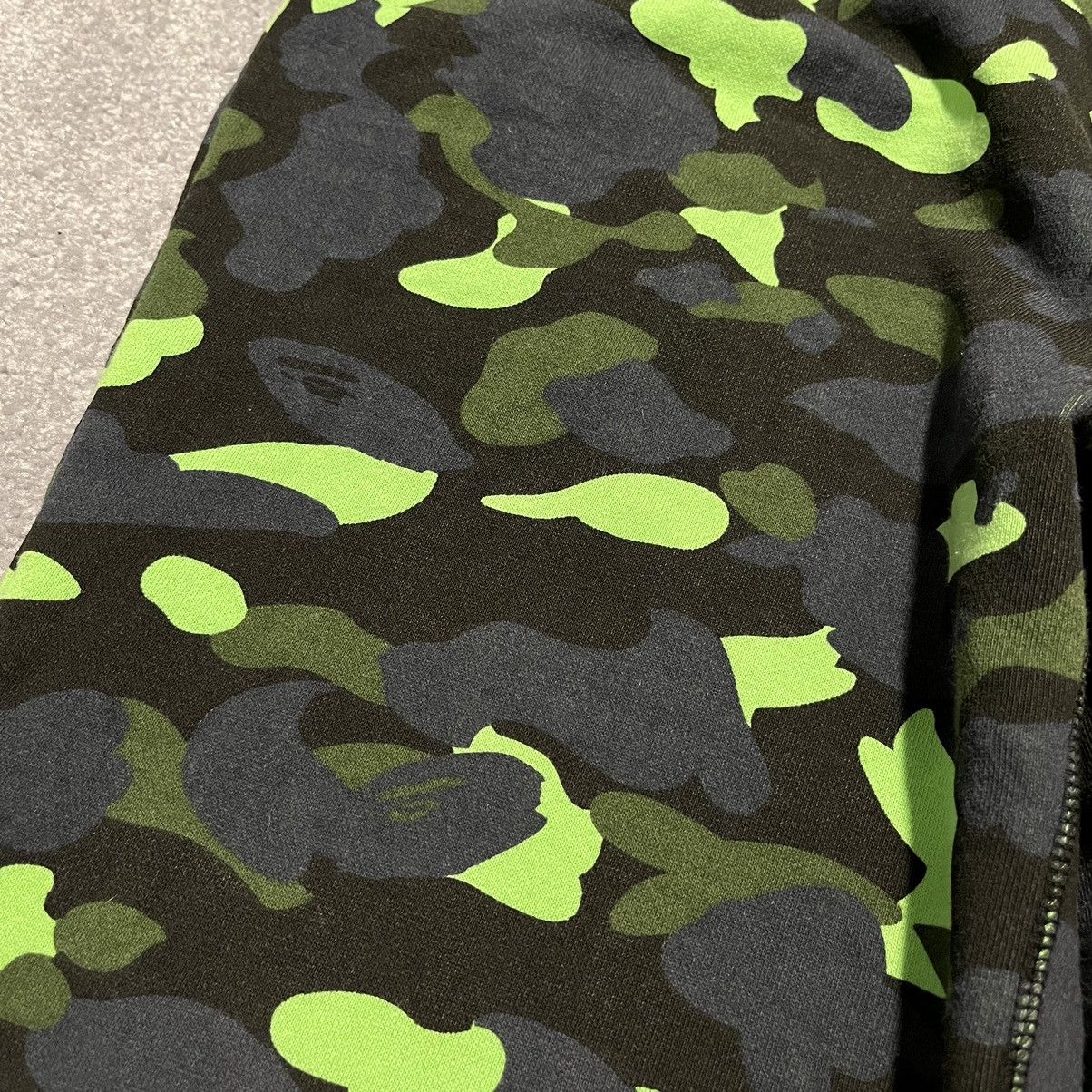 Bape Bape A Bathing Ape Neon 1st Camo Sweat Pants Size US 36 / EU 52 - 6 Thumbnail