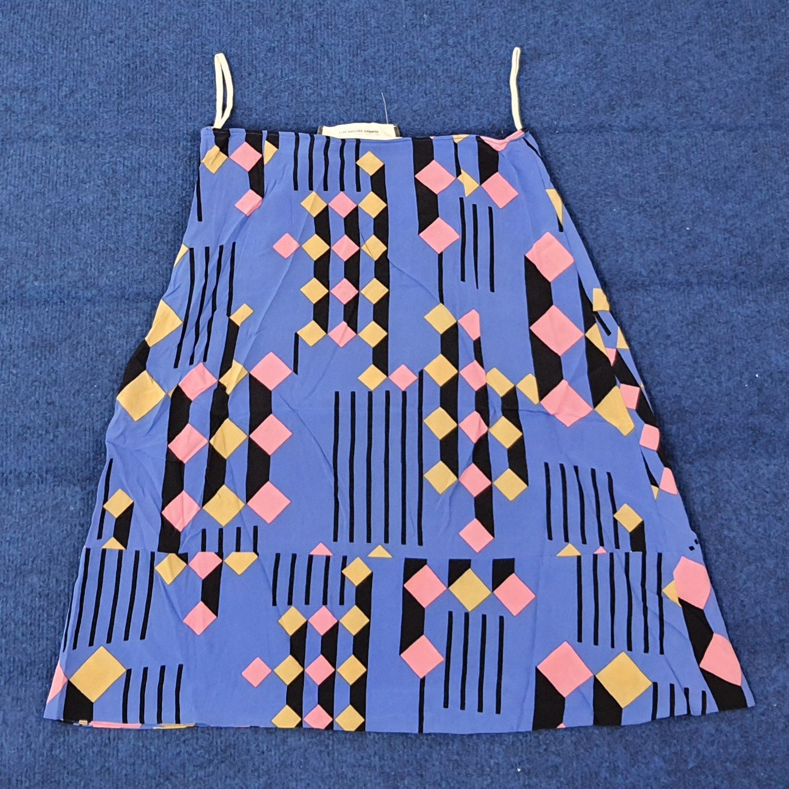 Marni Vintage Marni Printed Camisole Blouse Designer Brand C259N14 Size XXS / US 00 / IT 34 - 3 Thumbnail