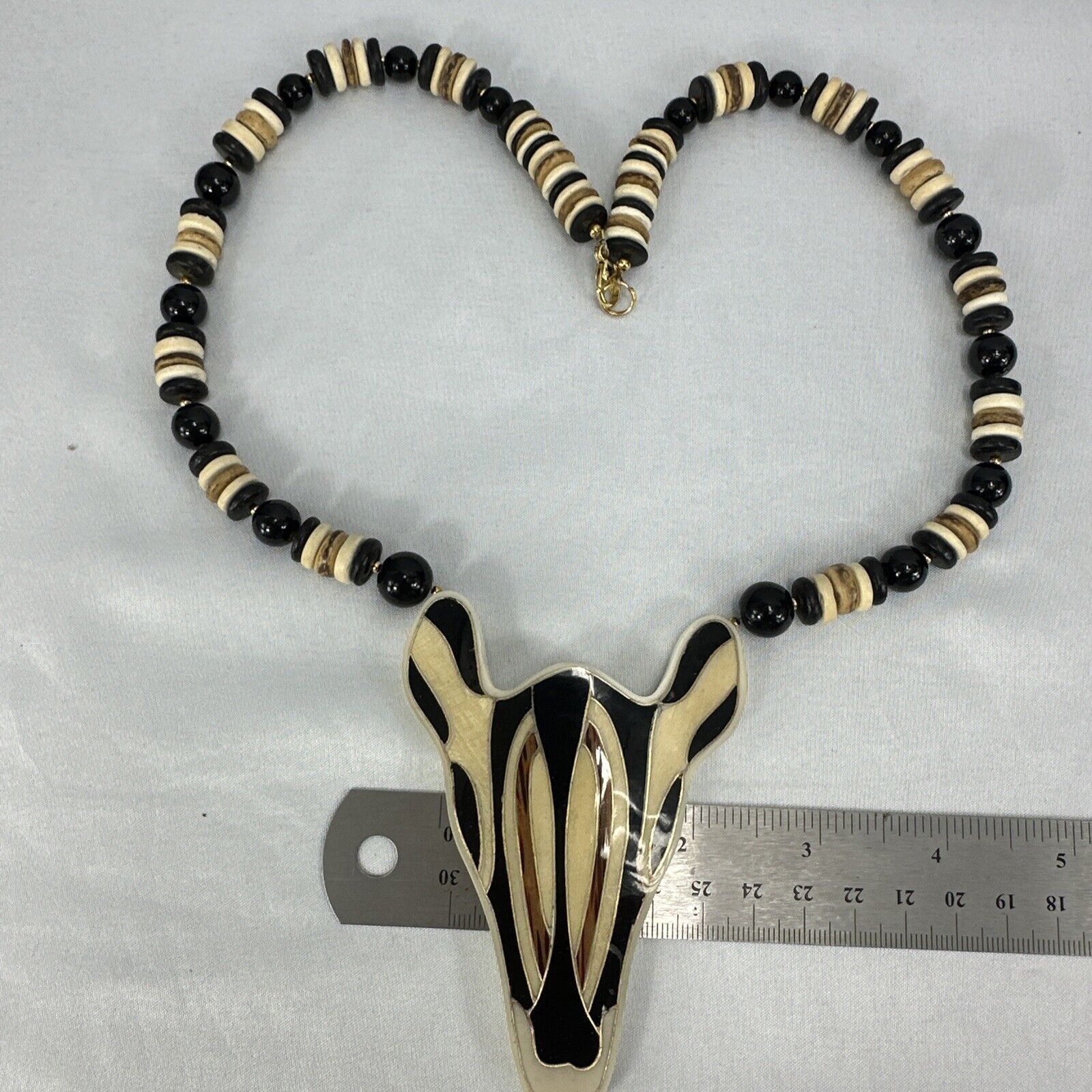 Handmade Lee Sands Giraffe Beaded Necklace Hawaiian Natural Materials Size ONE SIZE - 4 Thumbnail