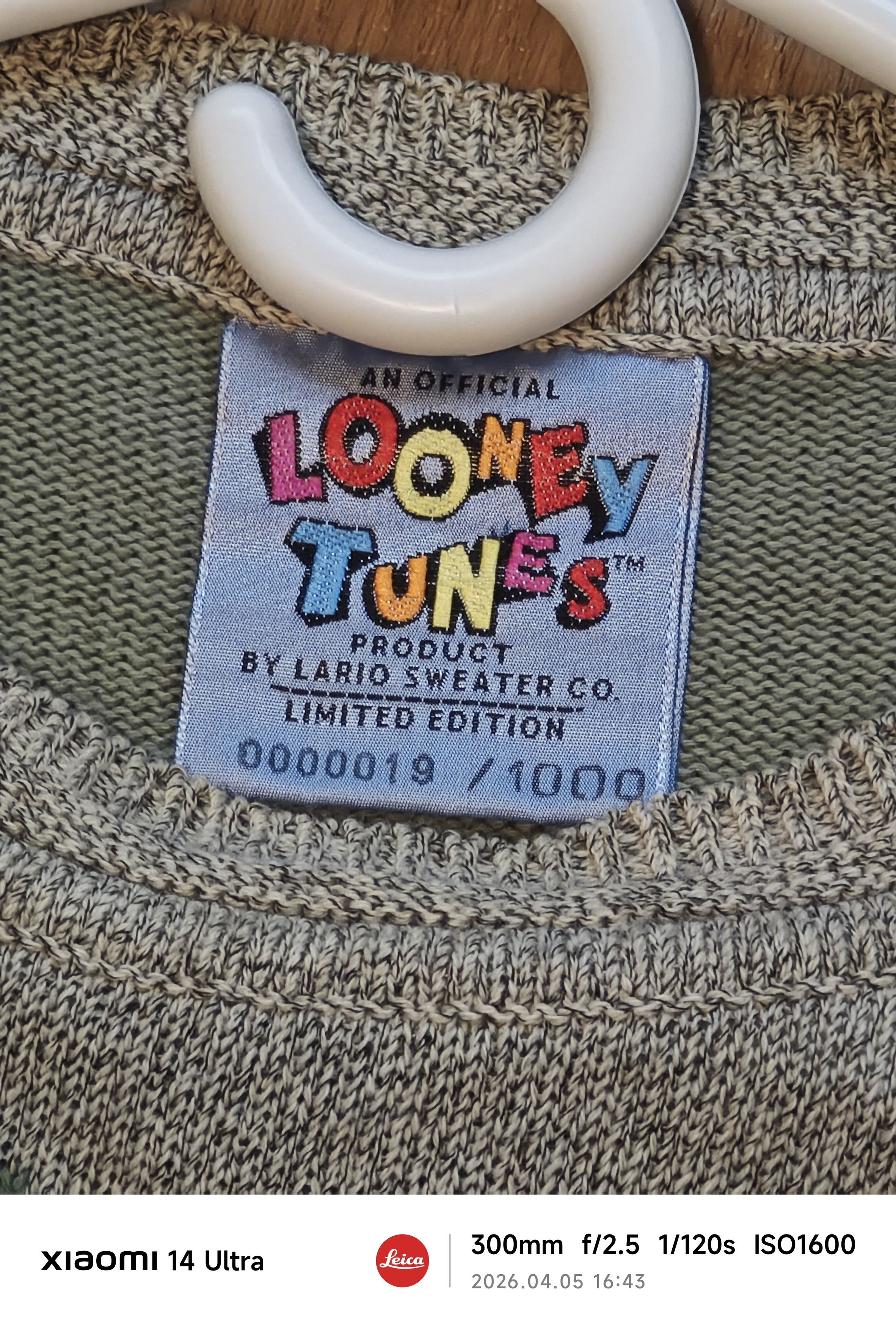 Other Rare Looney Tunes x Flintstones Limited Edition Sweater Size US L / EU 52-54 / 3 - 2 Thumbnail