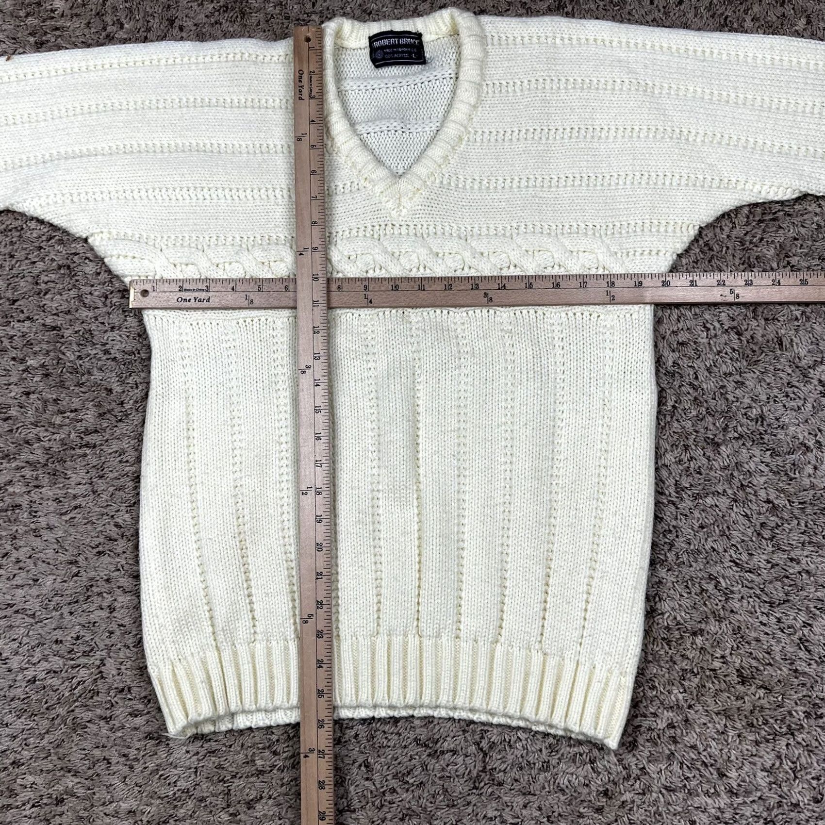 Vintage VINTAGE Robert Bruce Sweater Mens Large V-Neck Pullover Knit 100% Acrylic Beige Long Sleeve 90s Outdoor Style Regular Size US L / EU 52-54 / 3 - 7 Thumbnail