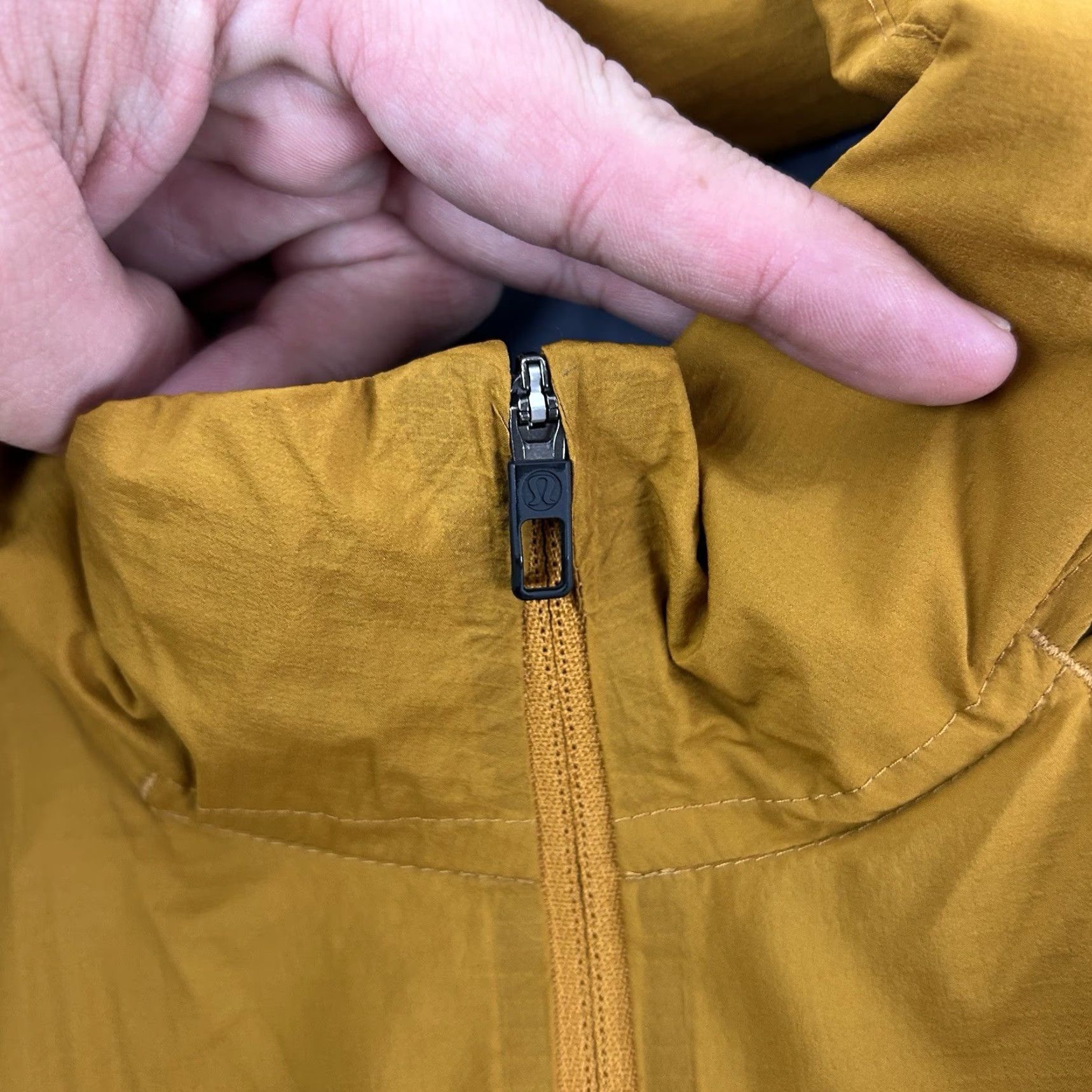 Lululemon Lululemon Jacket Active Men’s Large Mustard/Gray Lightweight Hoodie Packable/Lightweight FSGD/ANCH LM4686S Size US L / EU 52-54 / 3 - 3 Thumbnail