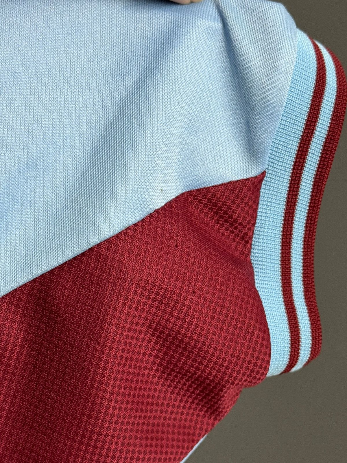 Other Burnley 01/02 Home Football Jersey Size US M / EU 48-50 / 2 - 10 Thumbnail