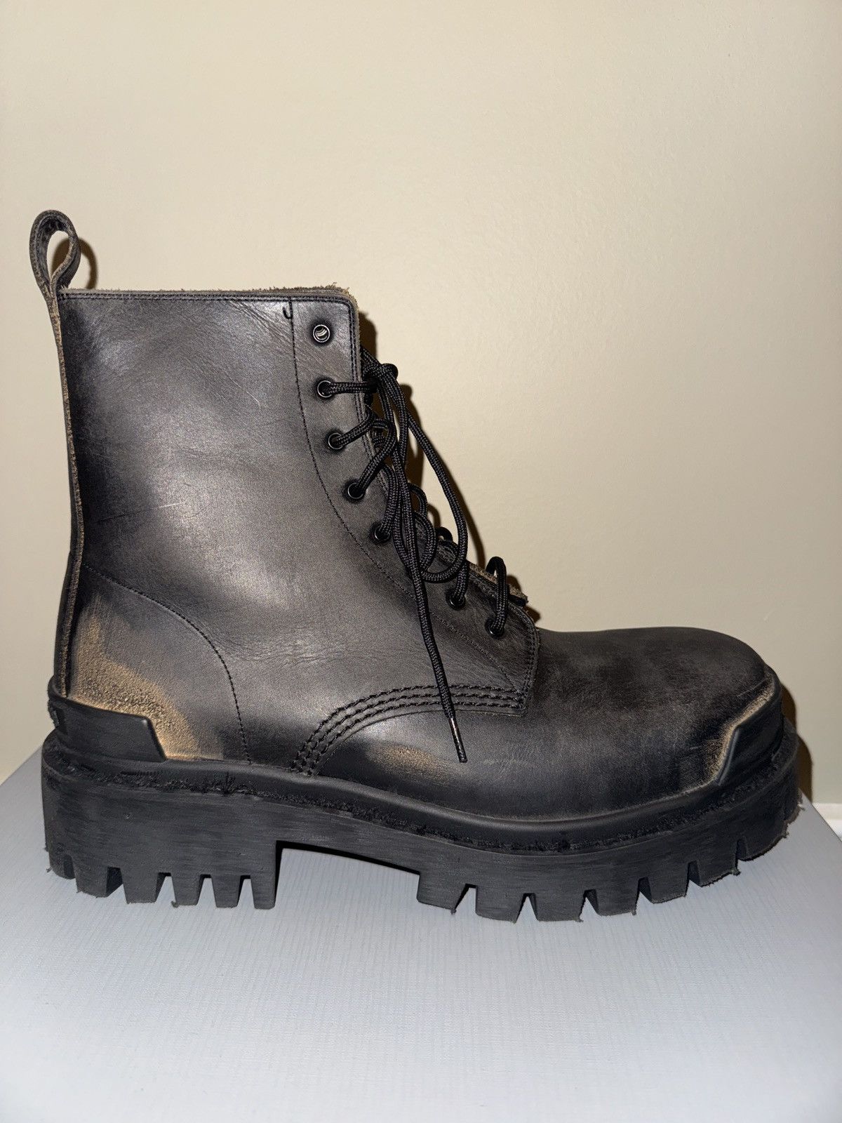 Balenciaga Strike Boots (Worn Out Leather) Size US 9 / EU 42 - 3 Thumbnail