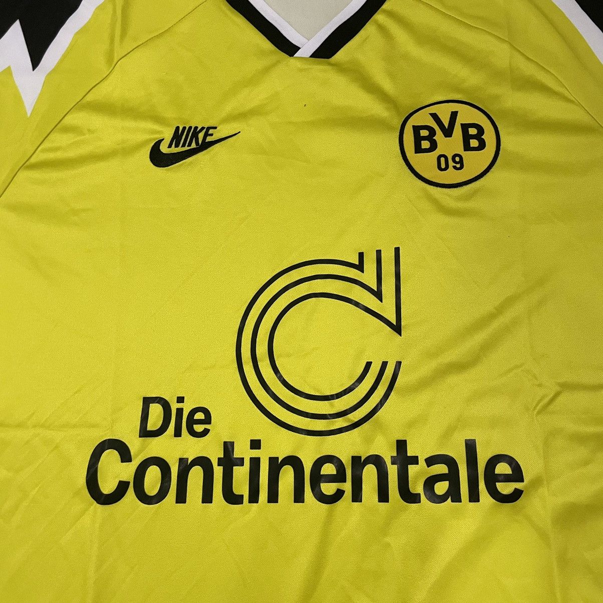 Nike × Vintage Nike BVB vintage Dortmund 90s Borussia jersey Continentale Size US L / EU 52-54 / 3 - 3 Thumbnail