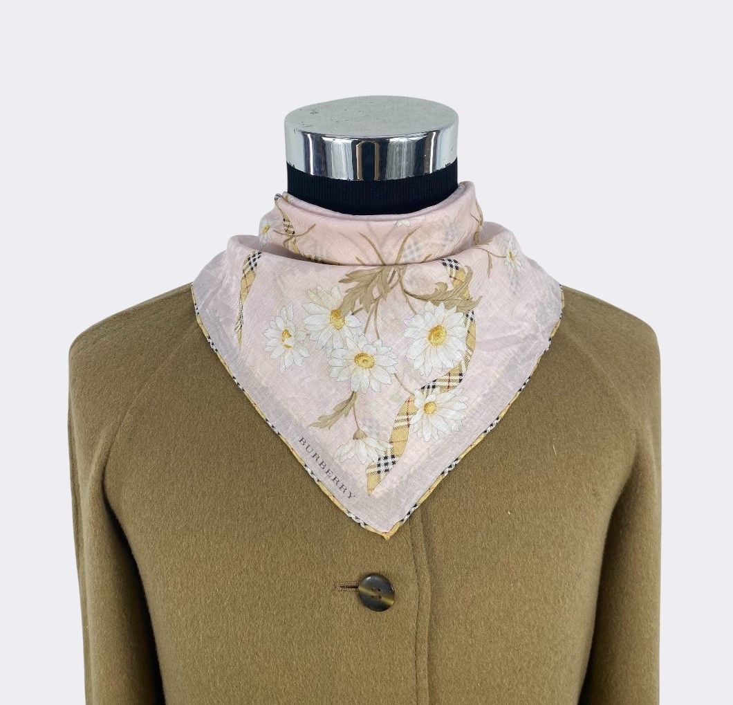 Burberry Vintage Burberry Handkerchief Neckerchief Bandana H269R Size ONE SIZE - 2 Thumbnail