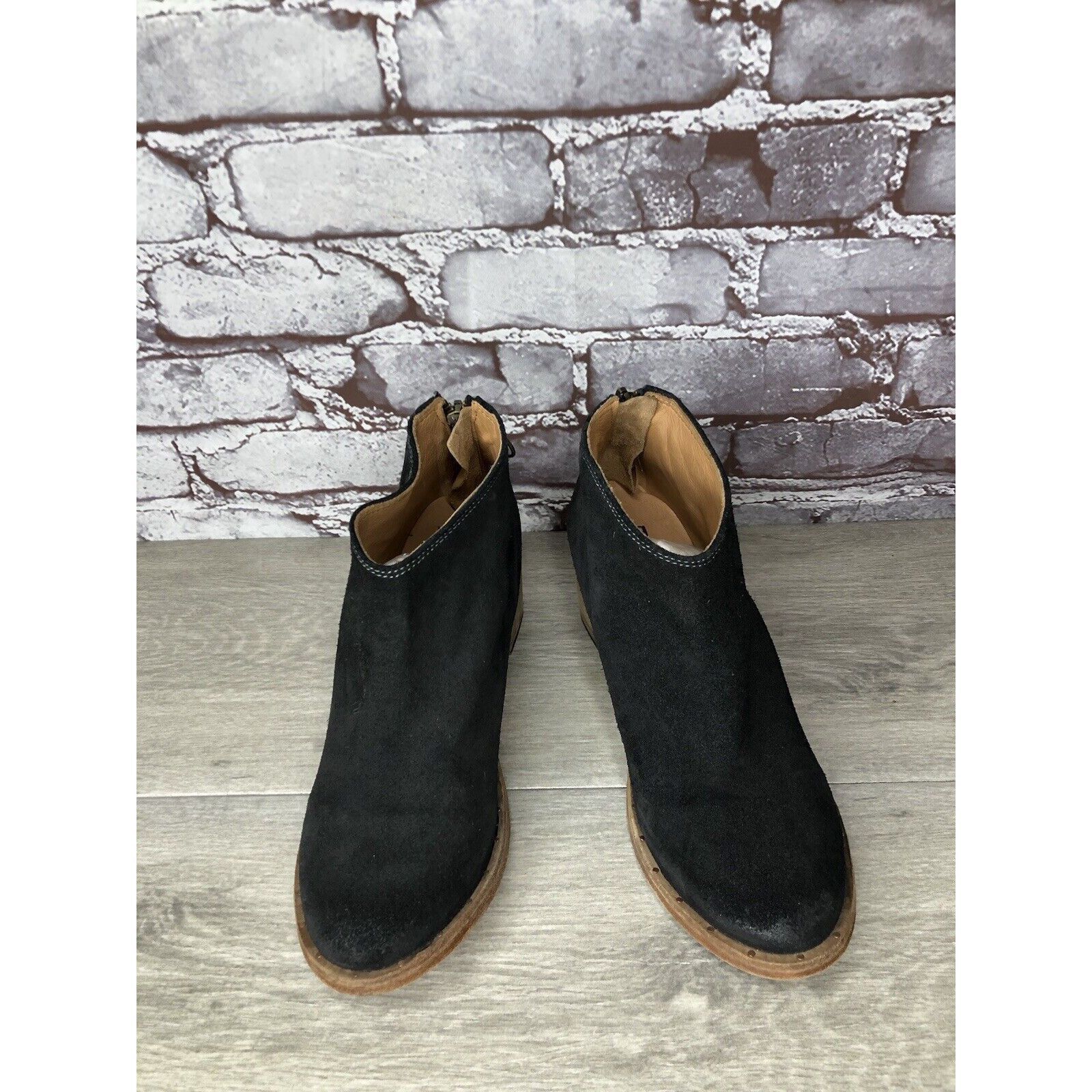 beek BEEK Falcon Black Suede Leather Back Zip Stacked Heel Bootie Size US 7 / IT 37 - 23 Thumbnail