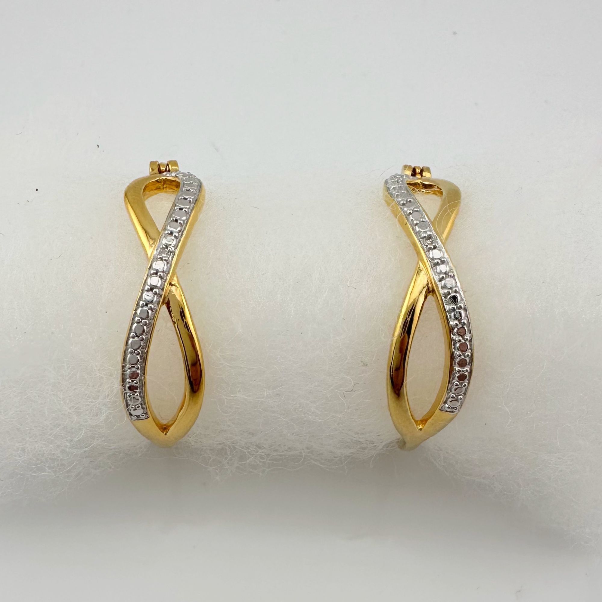 Other Beautiful Infinity Hoop Earrings Sterling 14kt Gold Overlay Size ONE SIZE - 6 Thumbnail