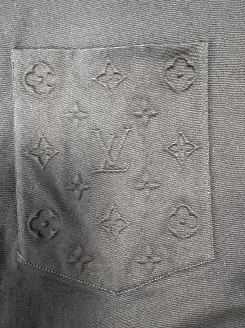 Louis Vuitton Louis Vuitton size 5l FW25 Pre-Fall Men's Solid Logo Pocket Size US M / EU 48-50 / 2 - 3 Thumbnail