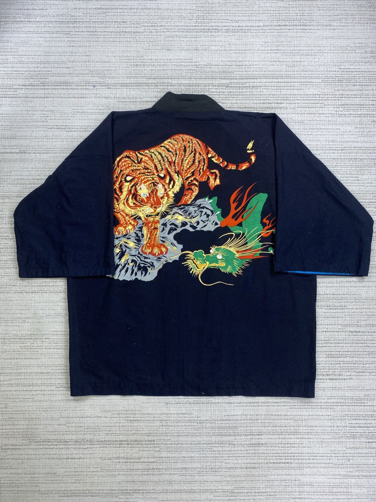 If Six Was Nine × Japanese Brand × Vintage Vintage Haori Kimono Dragon X Tiger Matsuri Festival Japan Size US L / EU 52-54 / 3 - 1 Thumbnail