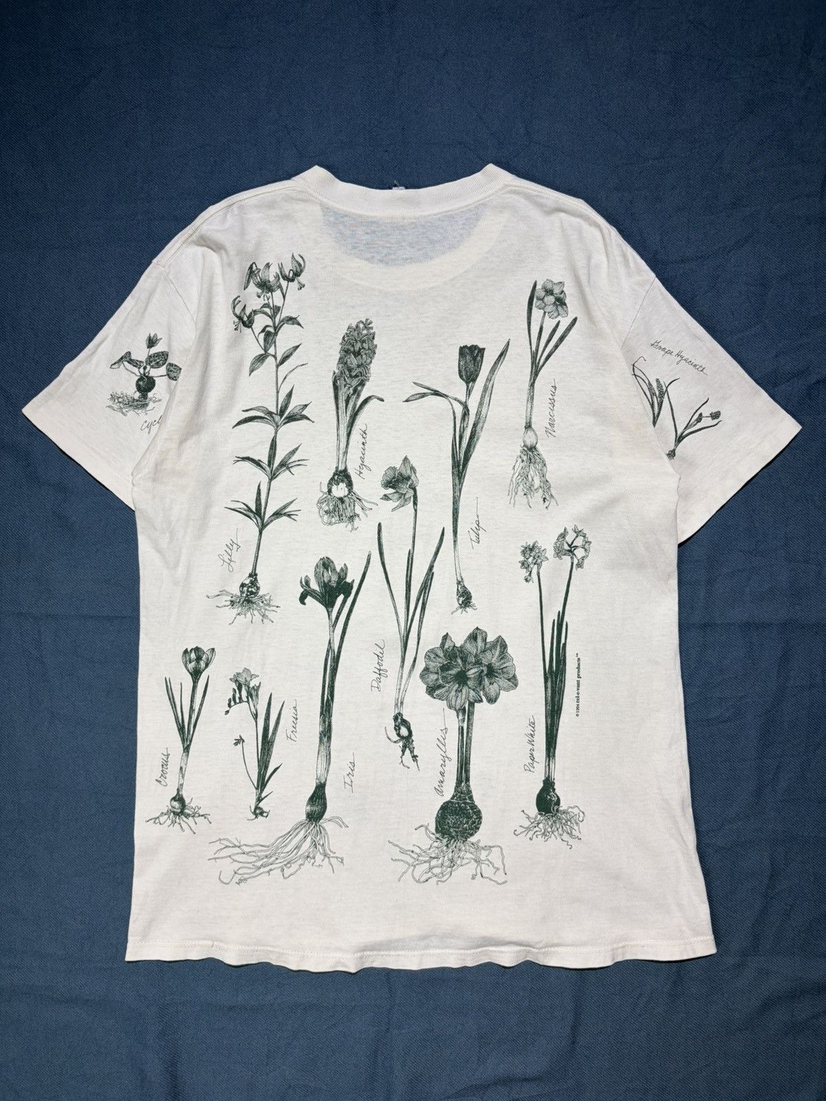 Vintage Vintage 90s Gardener All Over Print 1994 Plant Lover T Shirt Size US L / EU 52-54 / 3 - 5 Thumbnail