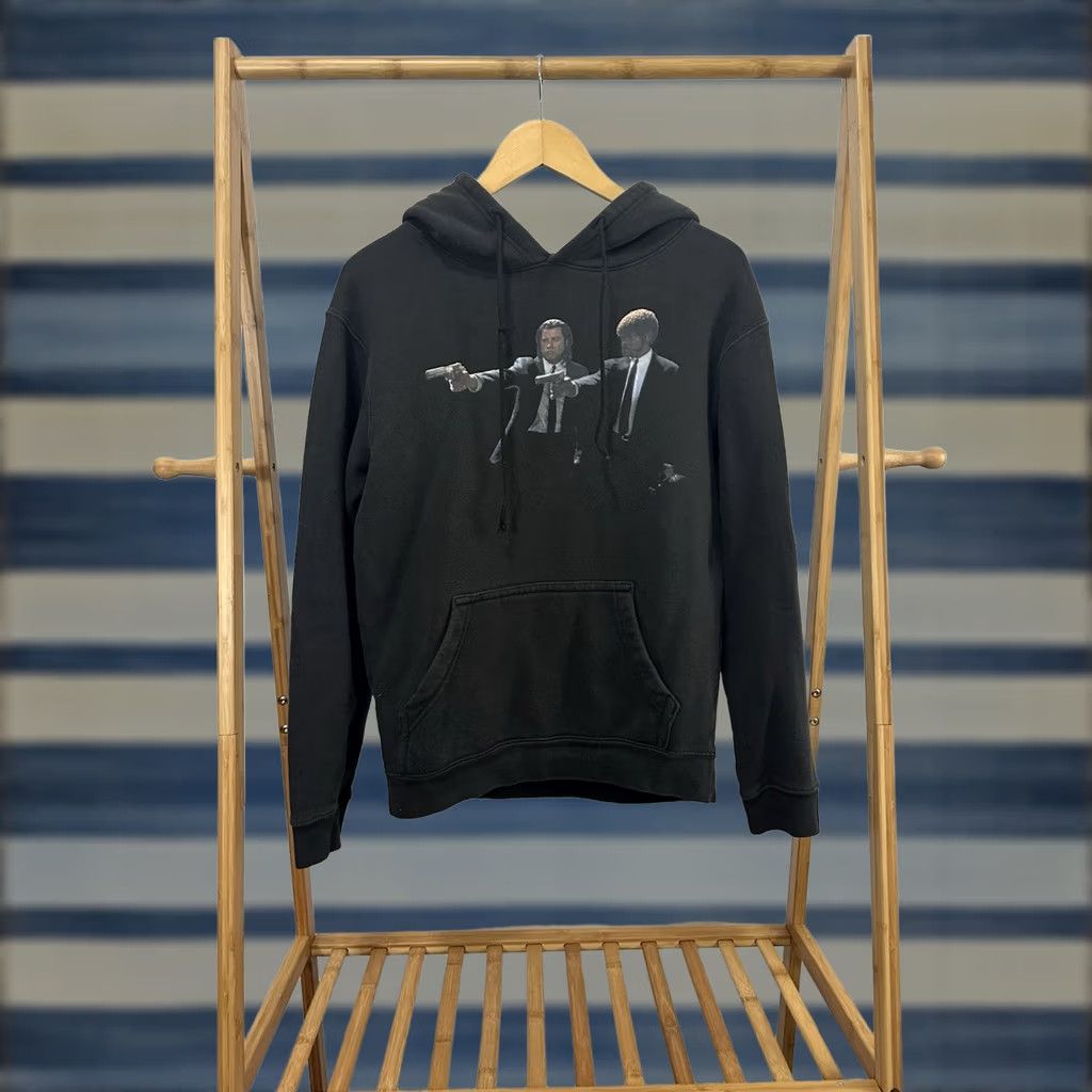 Delta VTG Delta Hoodie Sweatshirt Pulp Fiction Gun Scene Size M Black Men's Pullover Movie 90s Theme Size US M / EU 48-50 / 2 - 1 Thumbnail